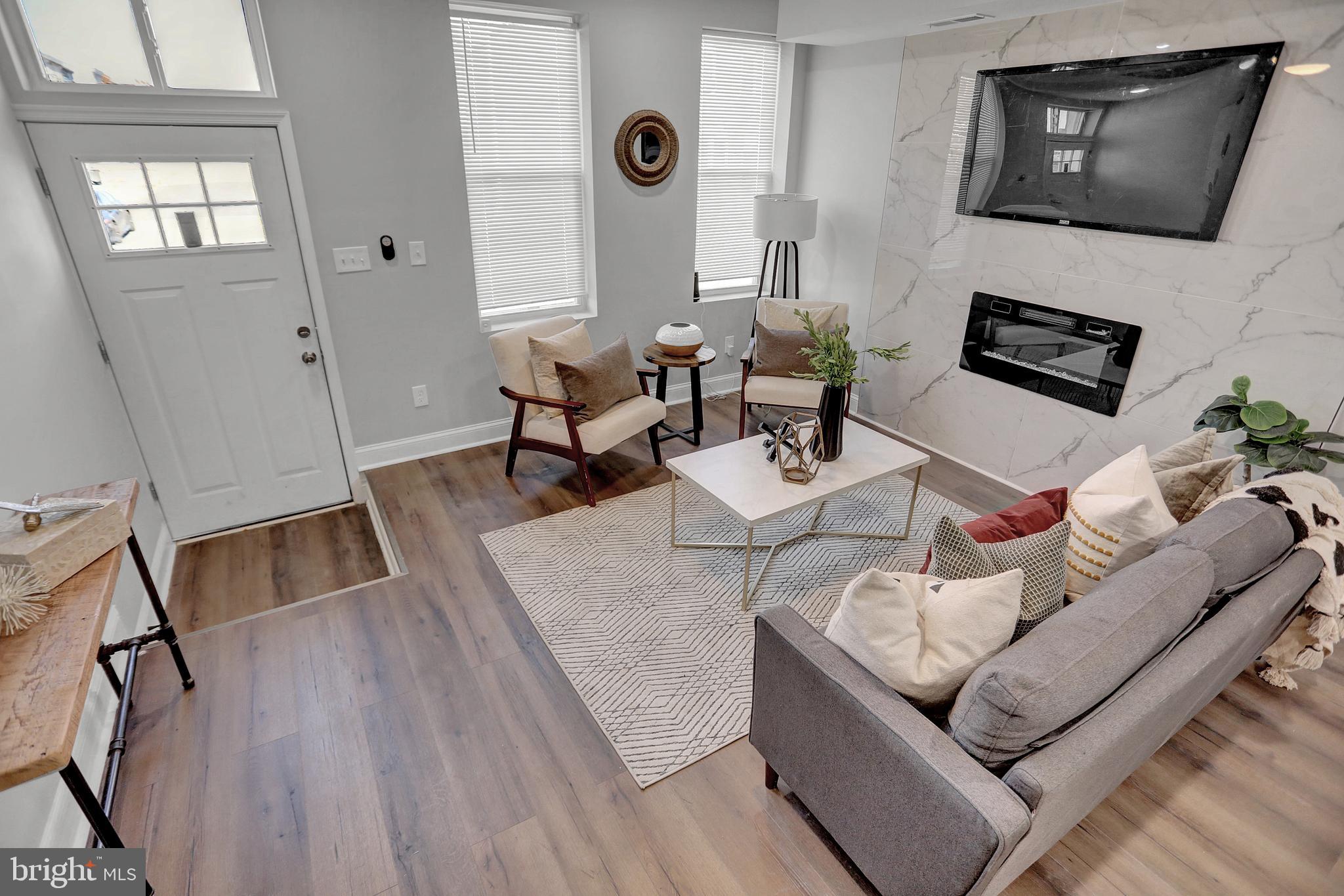 BROADWAY EAST - Residential