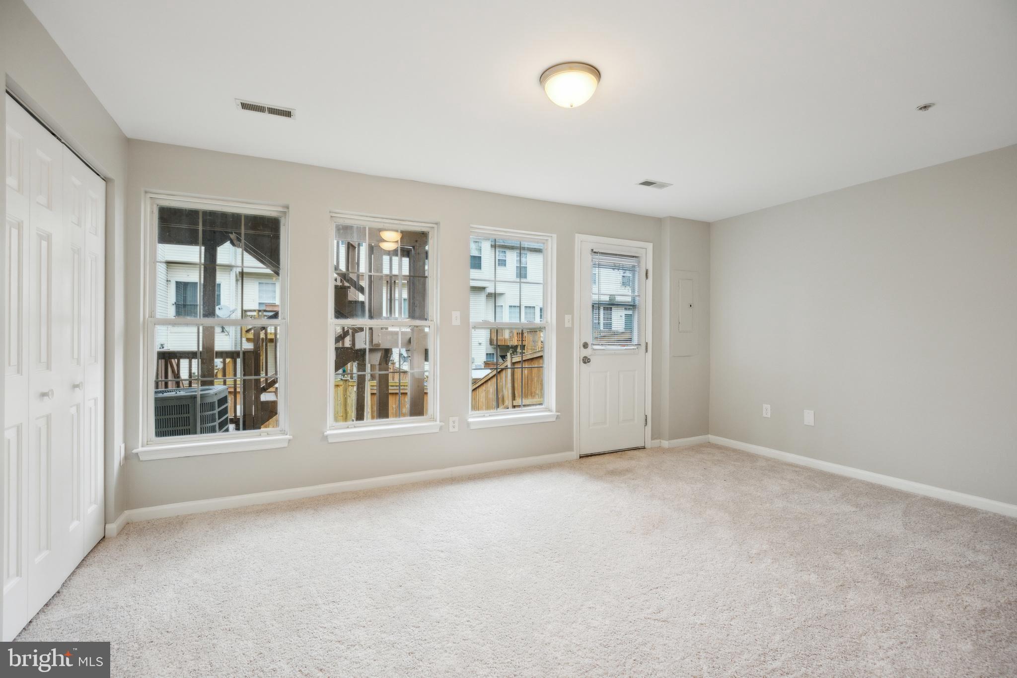 WOODVIEW VILLAGE WEST - Residential