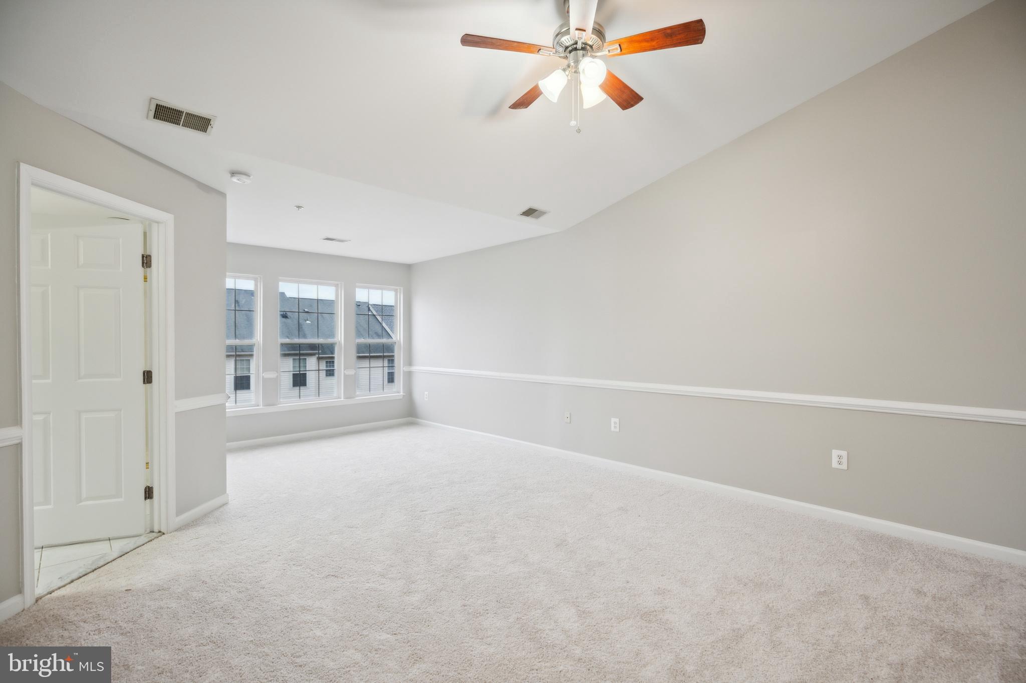 WOODVIEW VILLAGE WEST - Residential