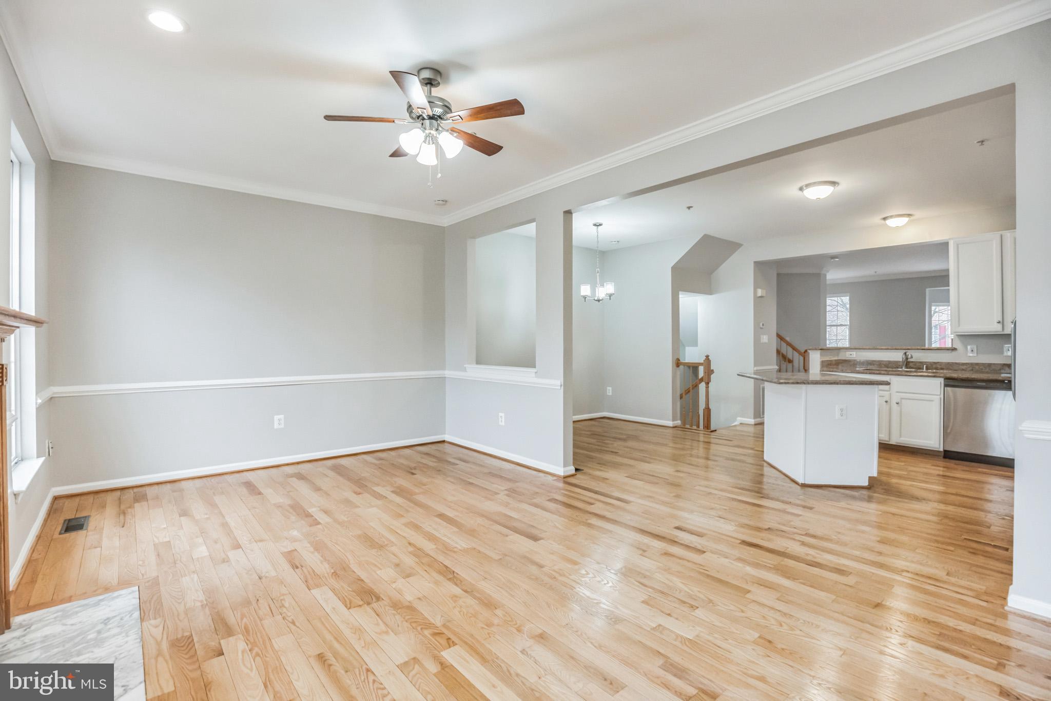 WOODVIEW VILLAGE WEST - Residential