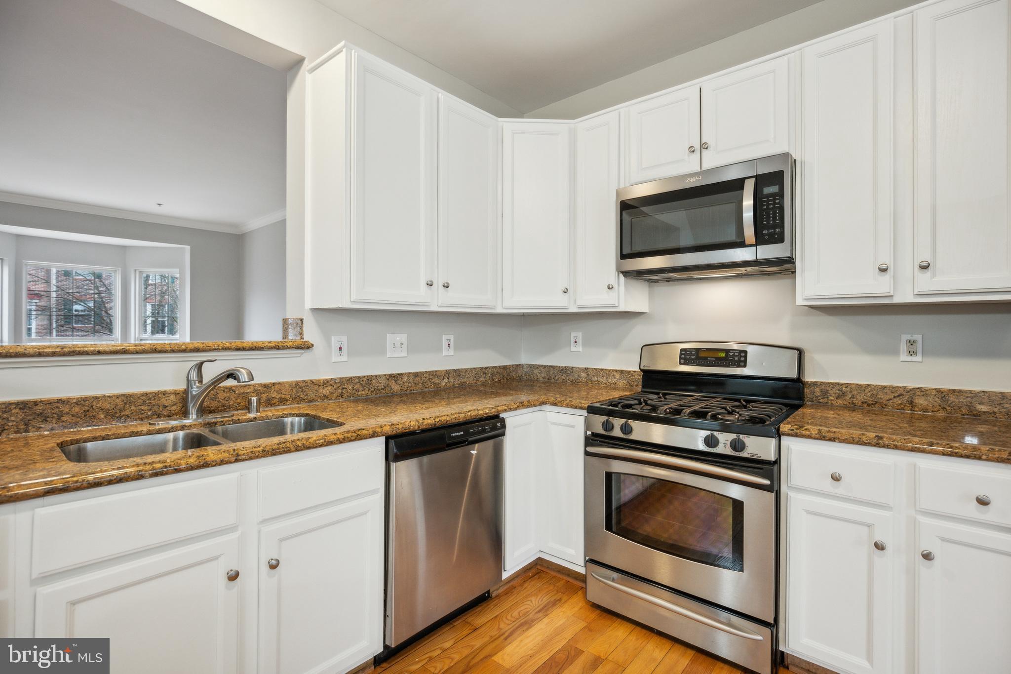 WOODVIEW VILLAGE WEST - Residential