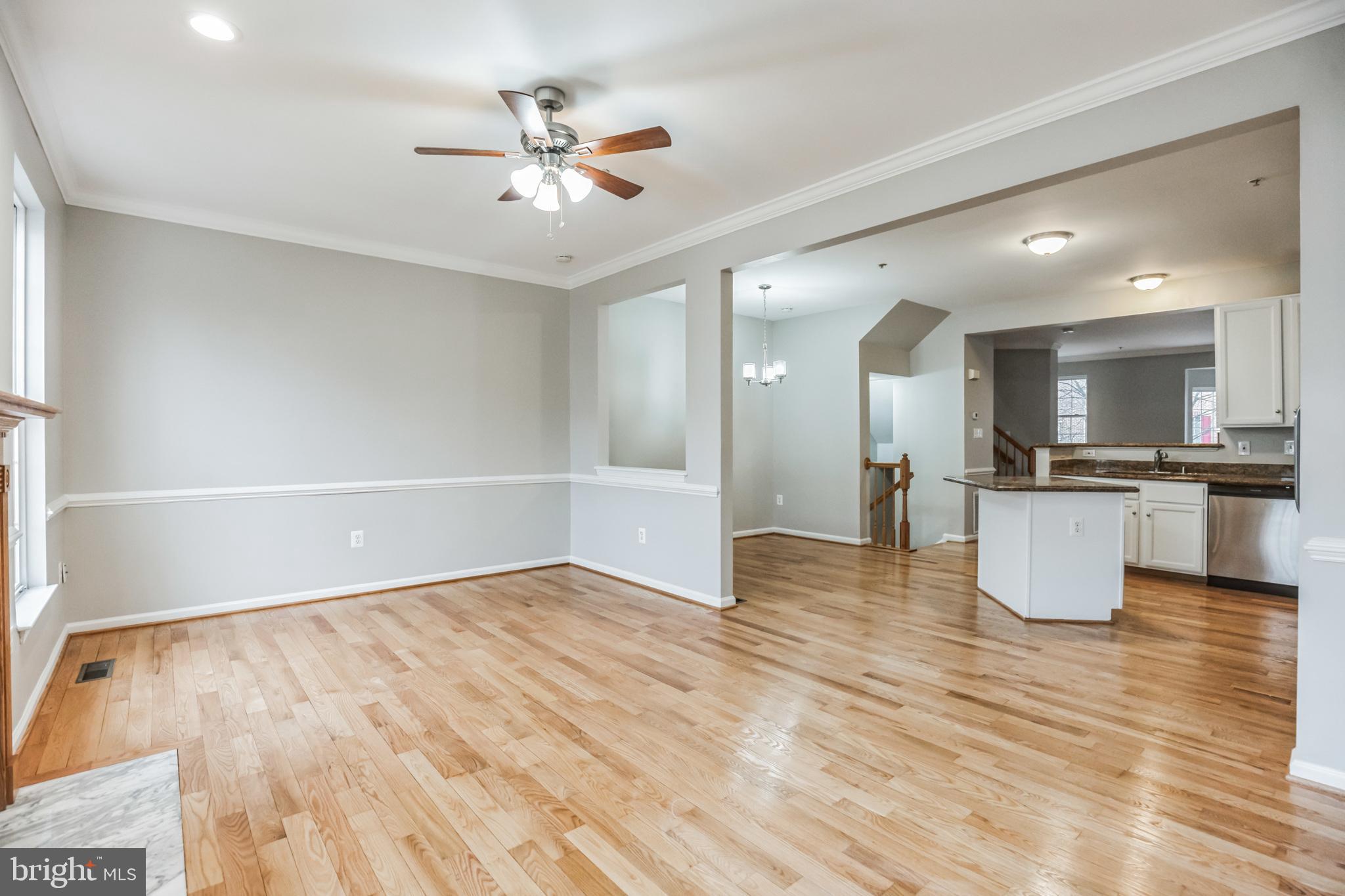 WOODVIEW VILLAGE WEST - Residential