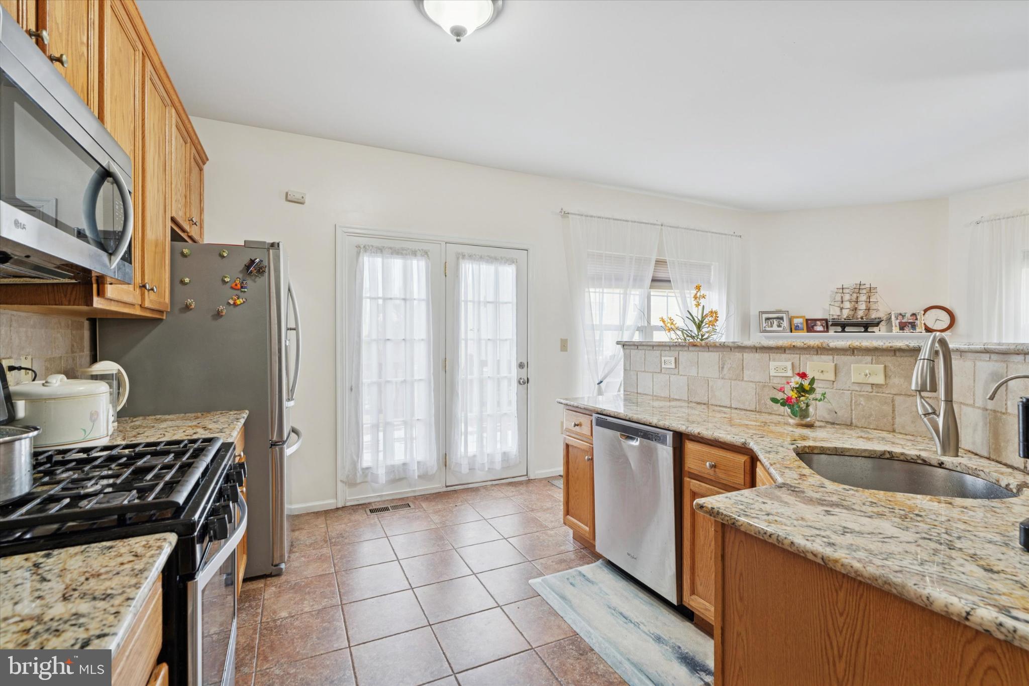 HAWTHORNE ESTATES - Residential