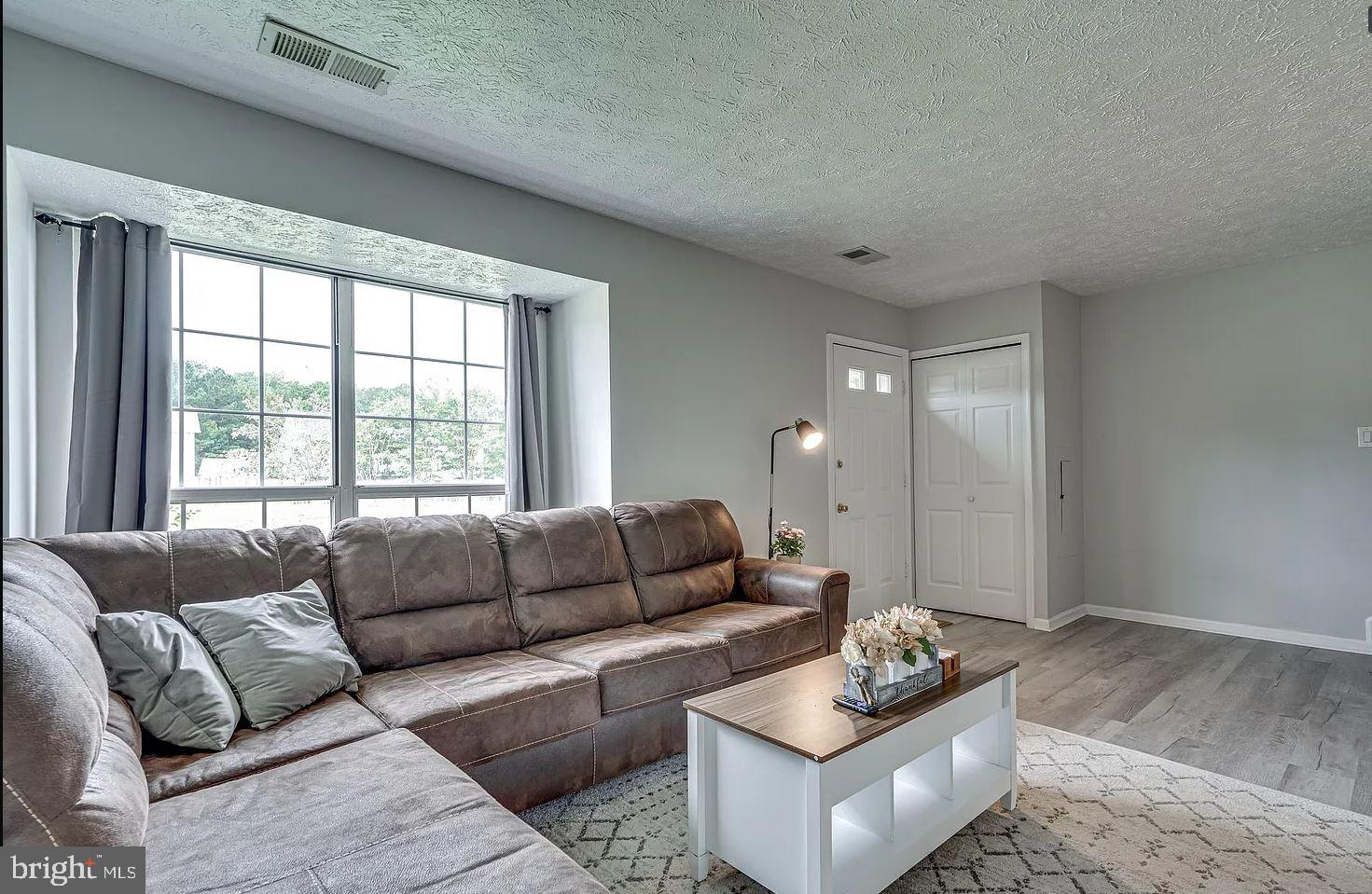 21421 MANON WAY