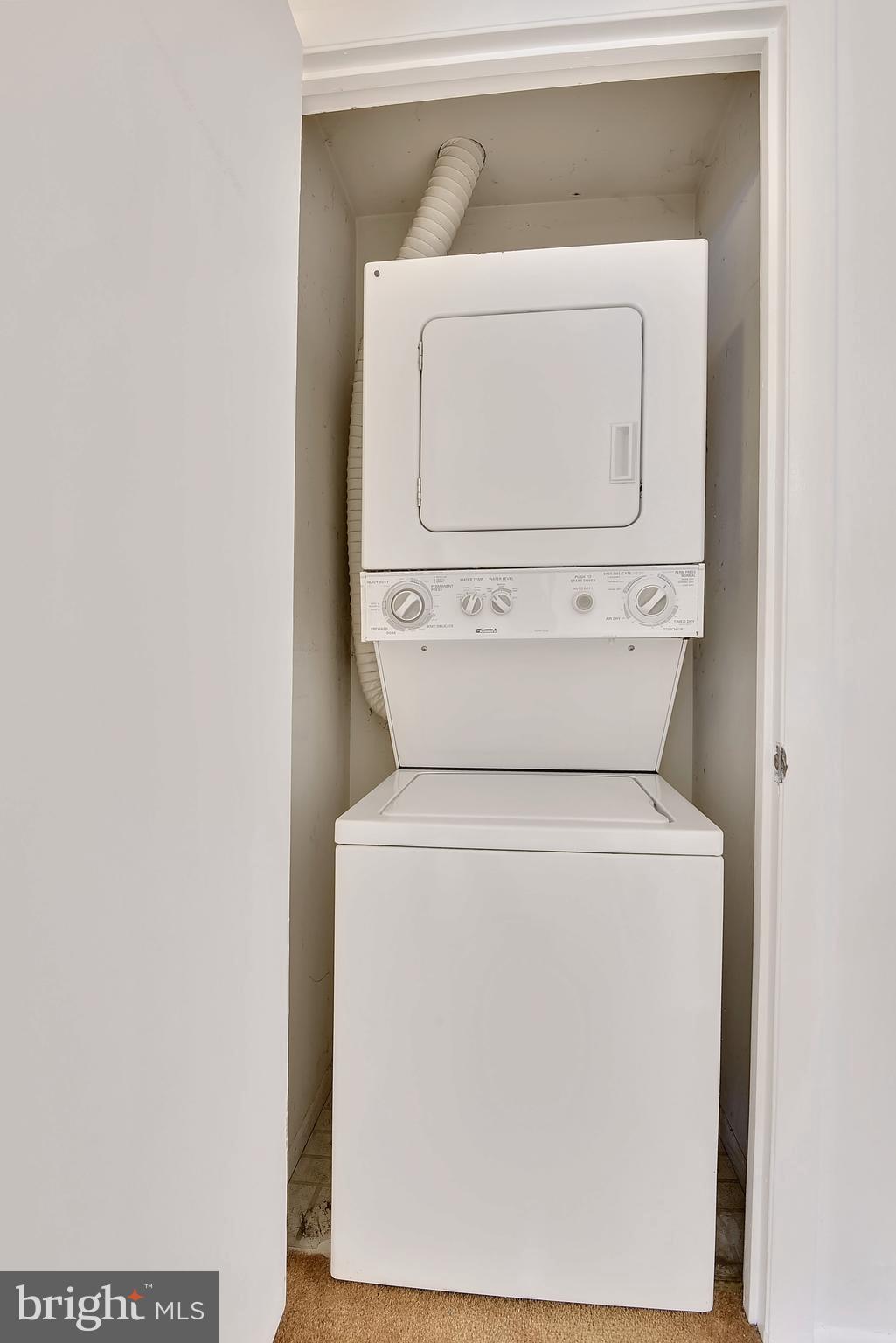 REVELL DOWNS - Residential