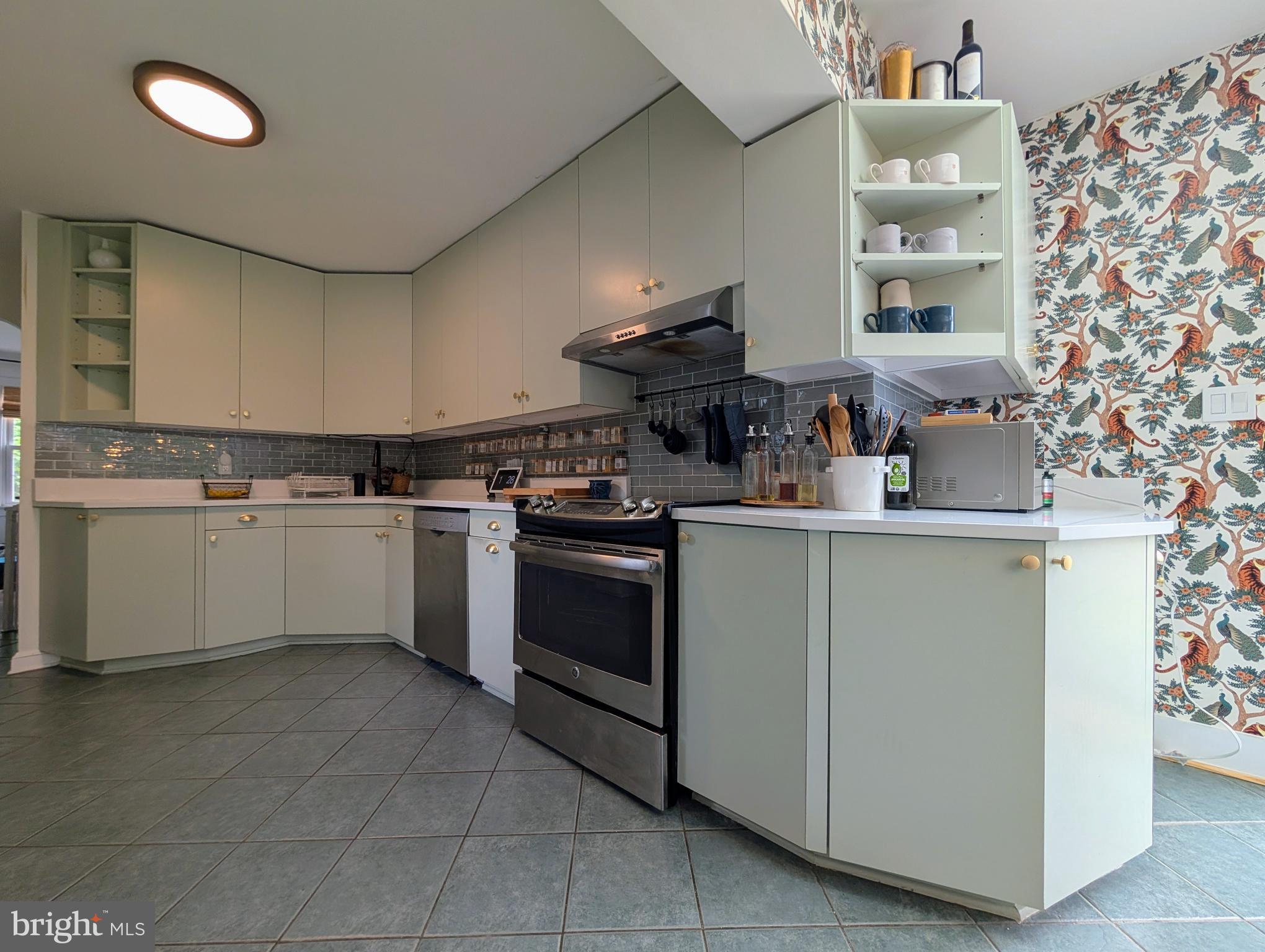 FAIRVIEW - Residential Lease