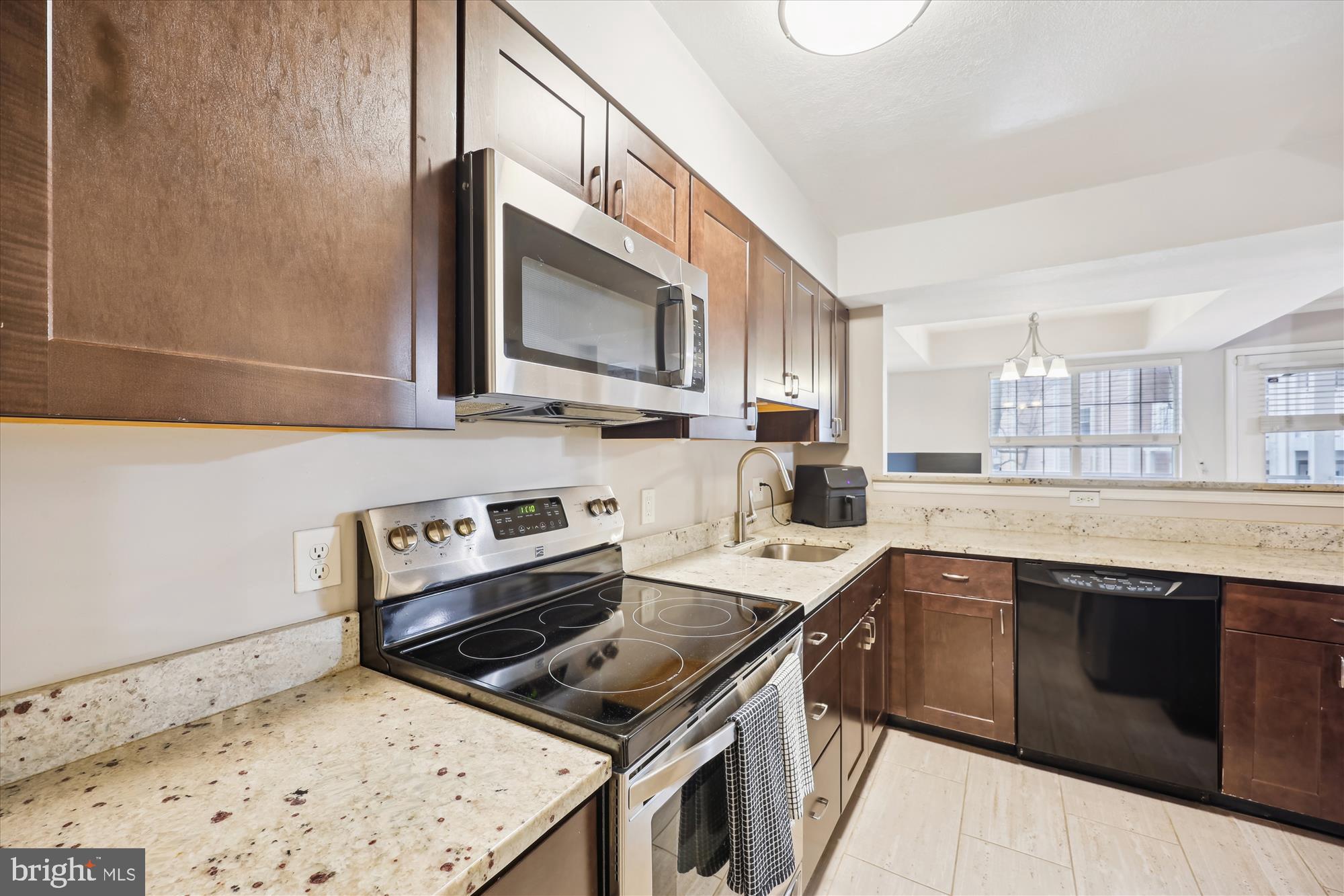 GABLES OF TUCKERMAN - Residential