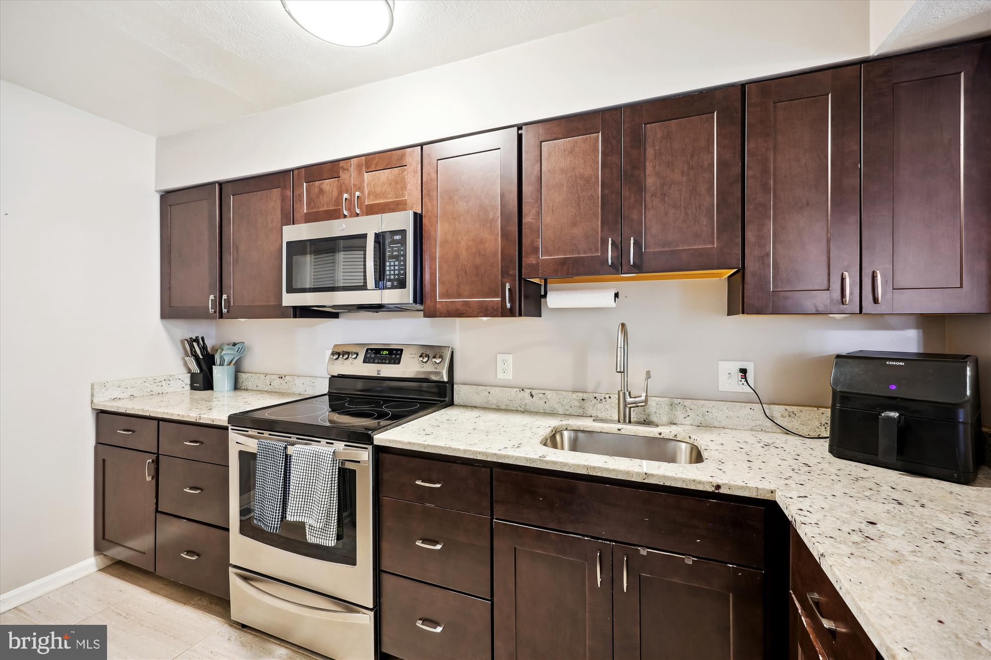 GABLES OF TUCKERMAN - Residential