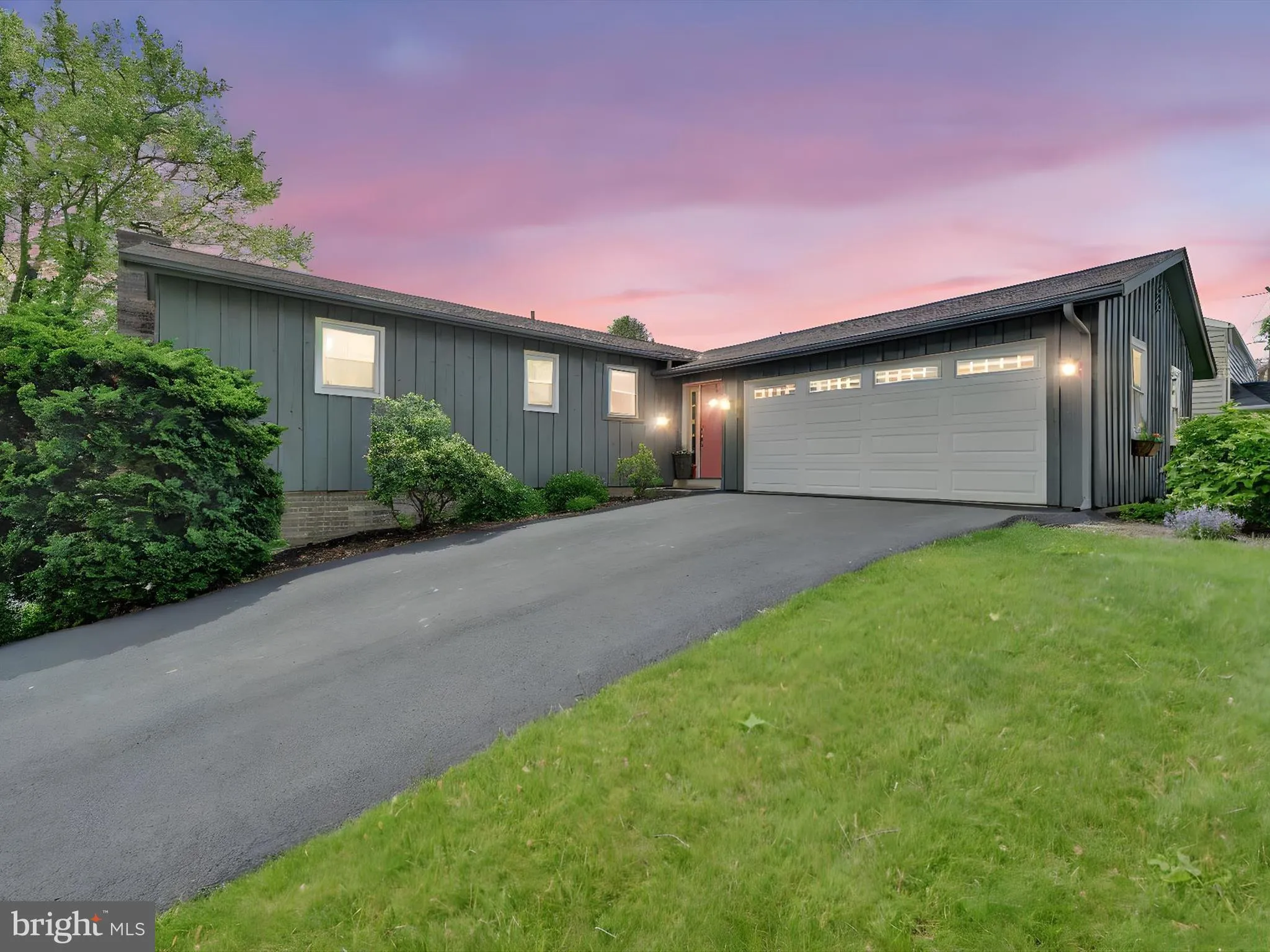 Ephrata, Pennsylvania 17522, United States, 4 Bedrooms Bedrooms, ,3 BathroomsBathrooms,Residential,Pending,133652