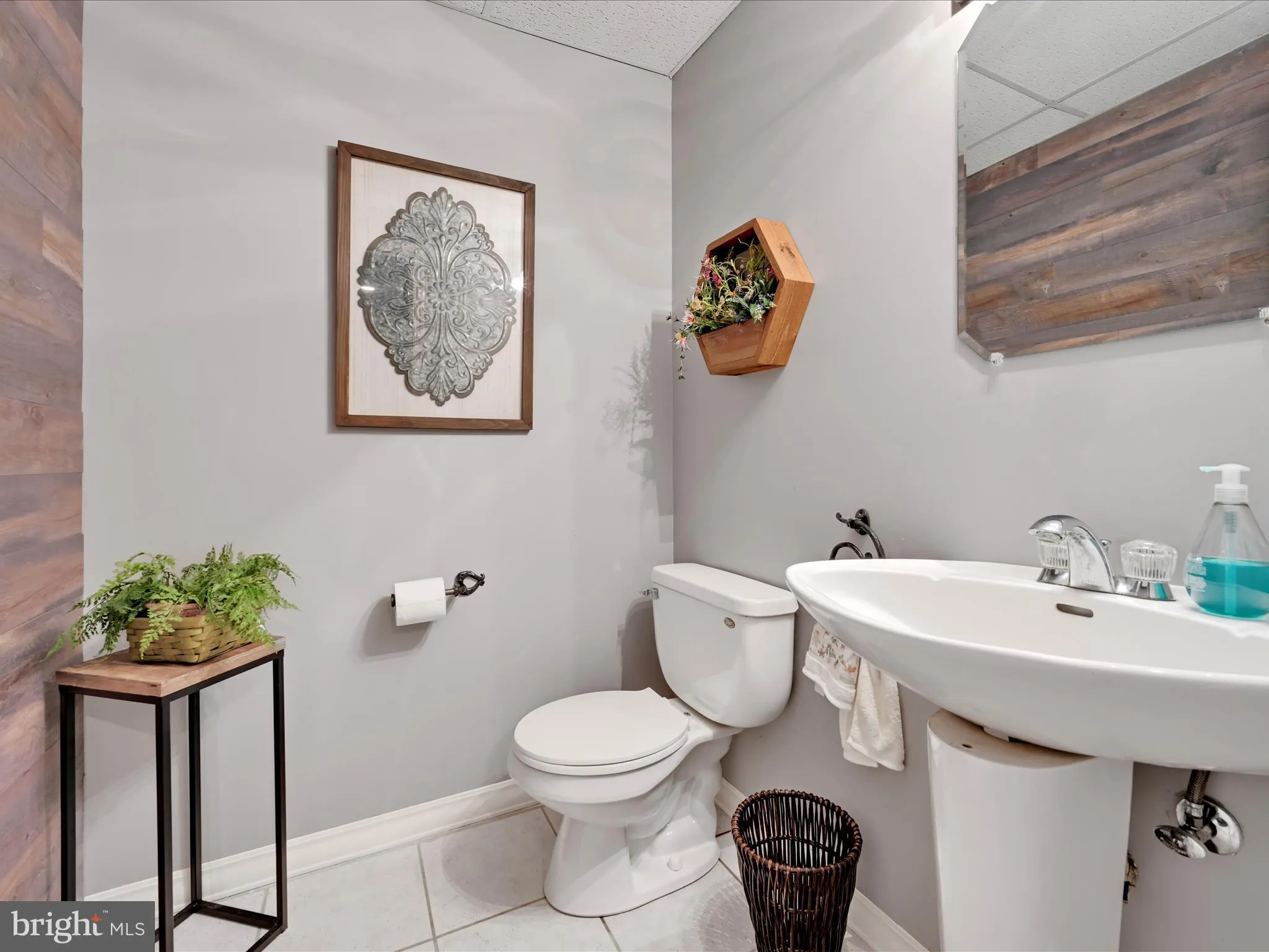 Ephrata, Pennsylvania 17522, United States, 4 Bedrooms Bedrooms, ,3 BathroomsBathrooms,Residential,Pending,133652