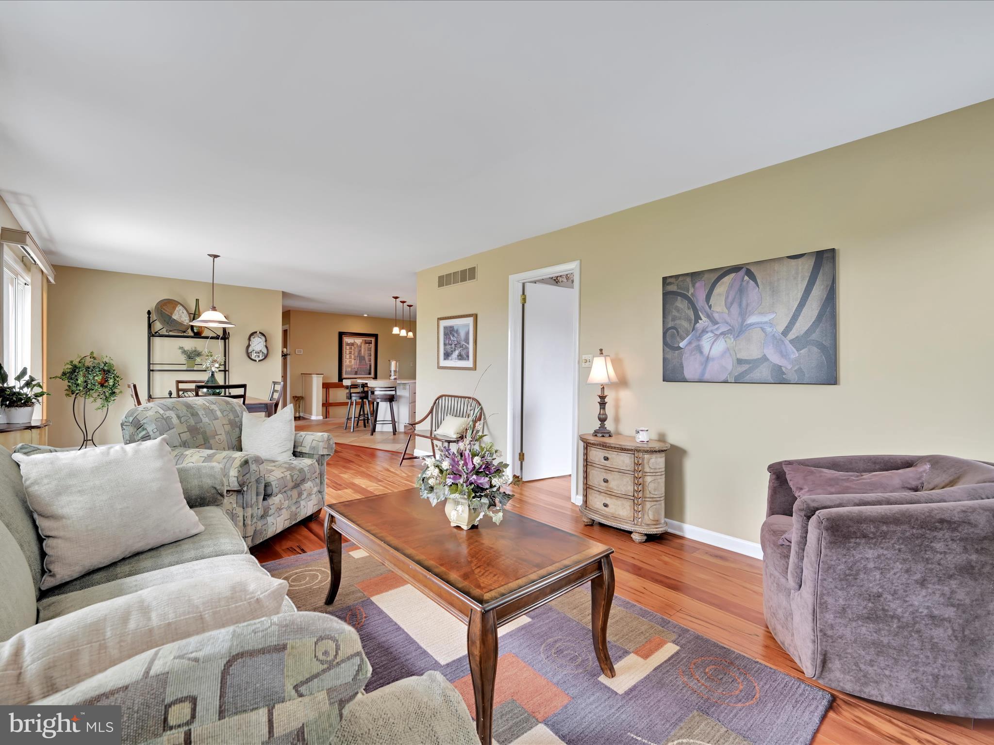 1304 MARILYN AVENUE