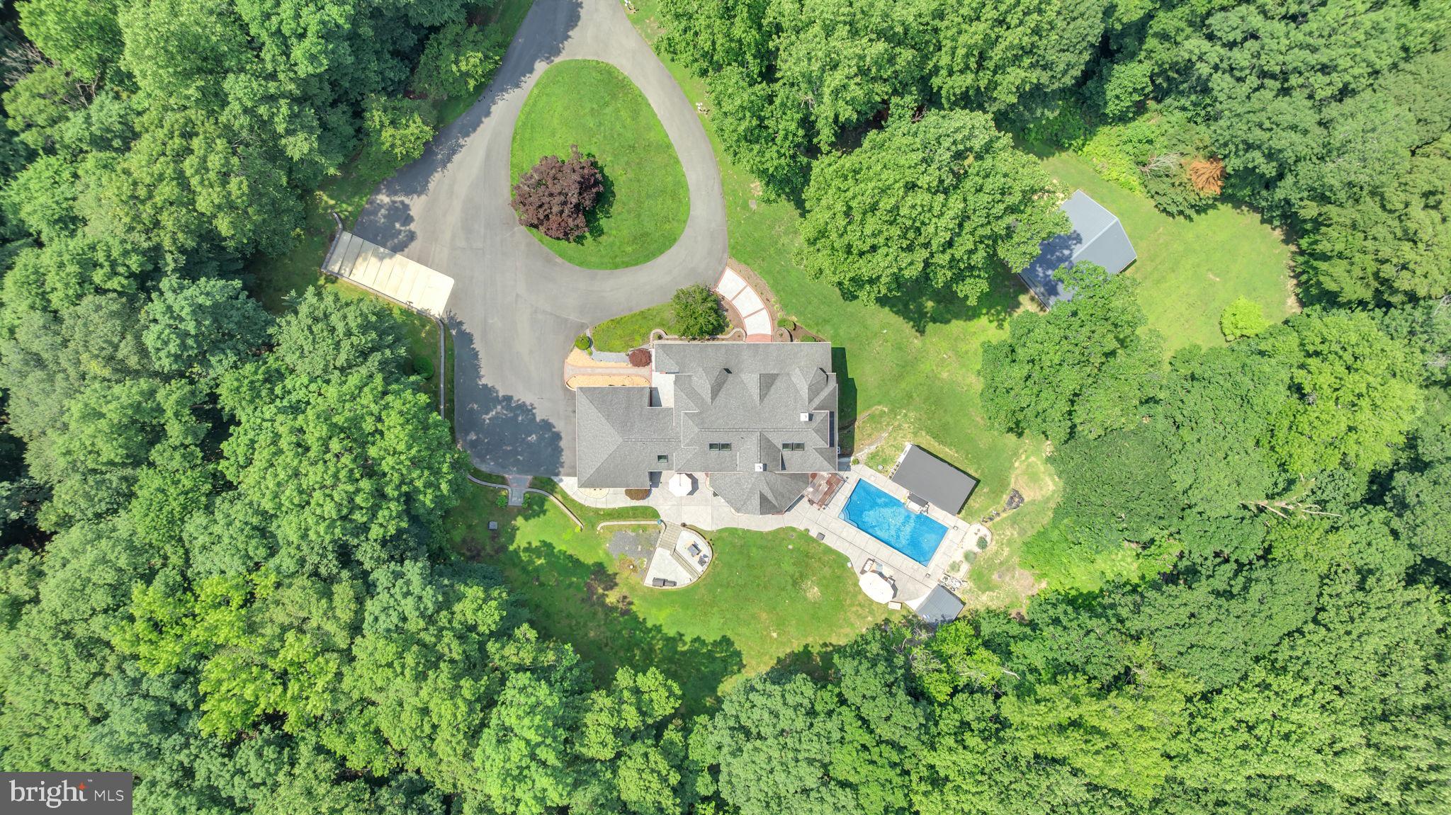 2850 DUNLEIGH DRIVE