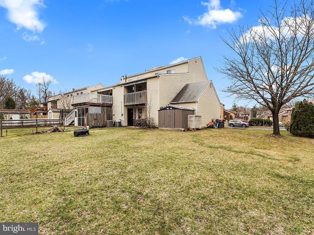 VILLAS OF MIDDLETO - Residential