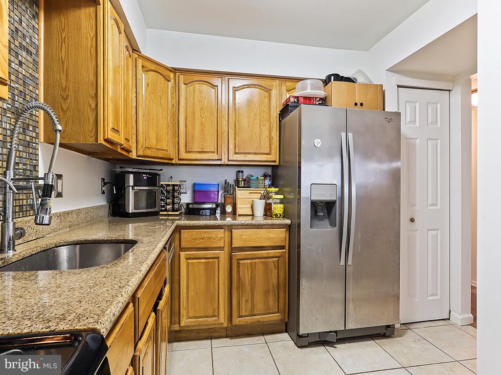 VILLAS OF MIDDLETO - Residential