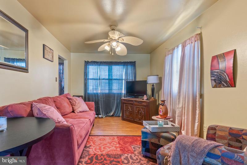 ABBOTT FOREST - Residential