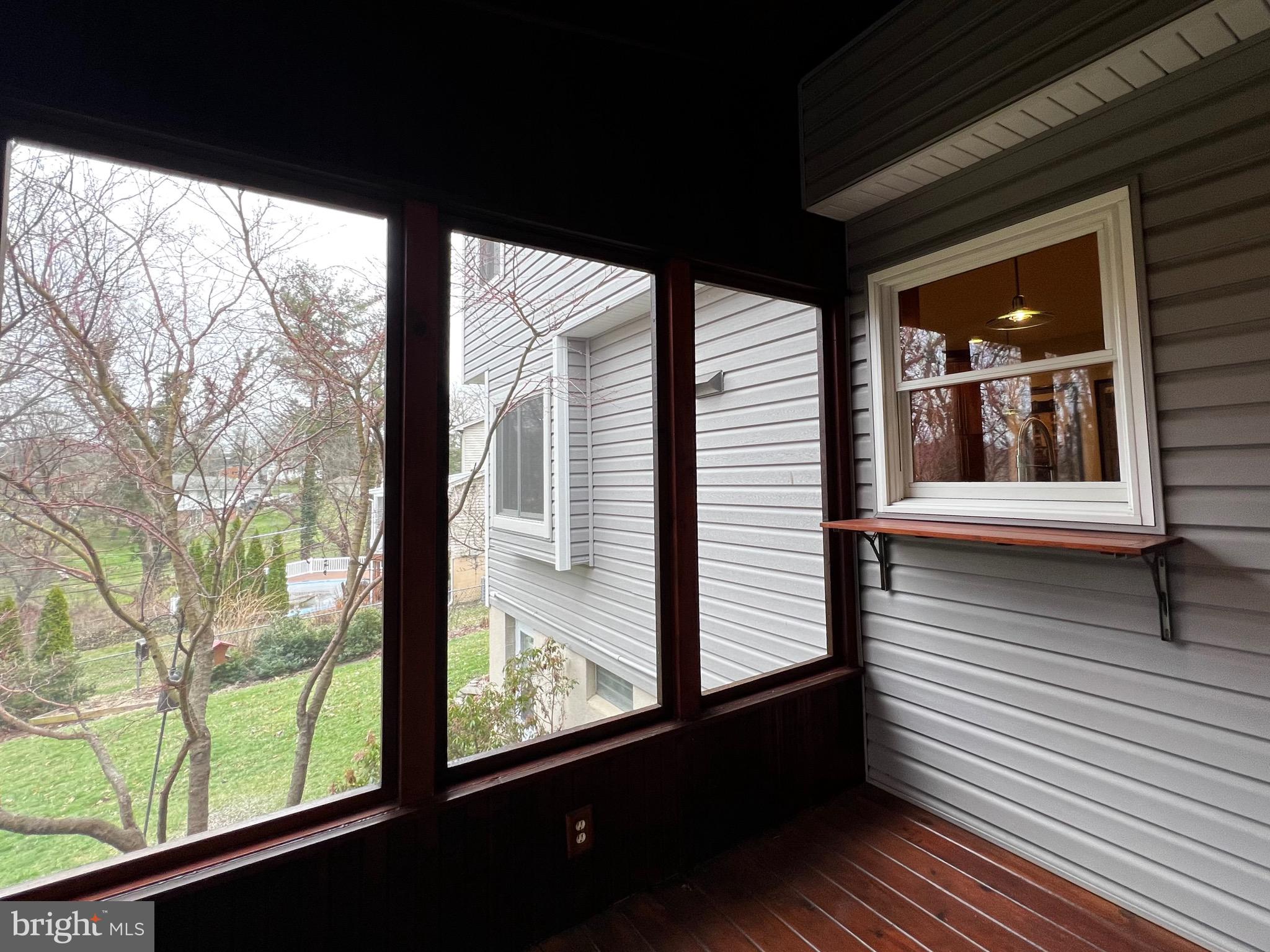 COUNTRY CLUB PARK - Residential