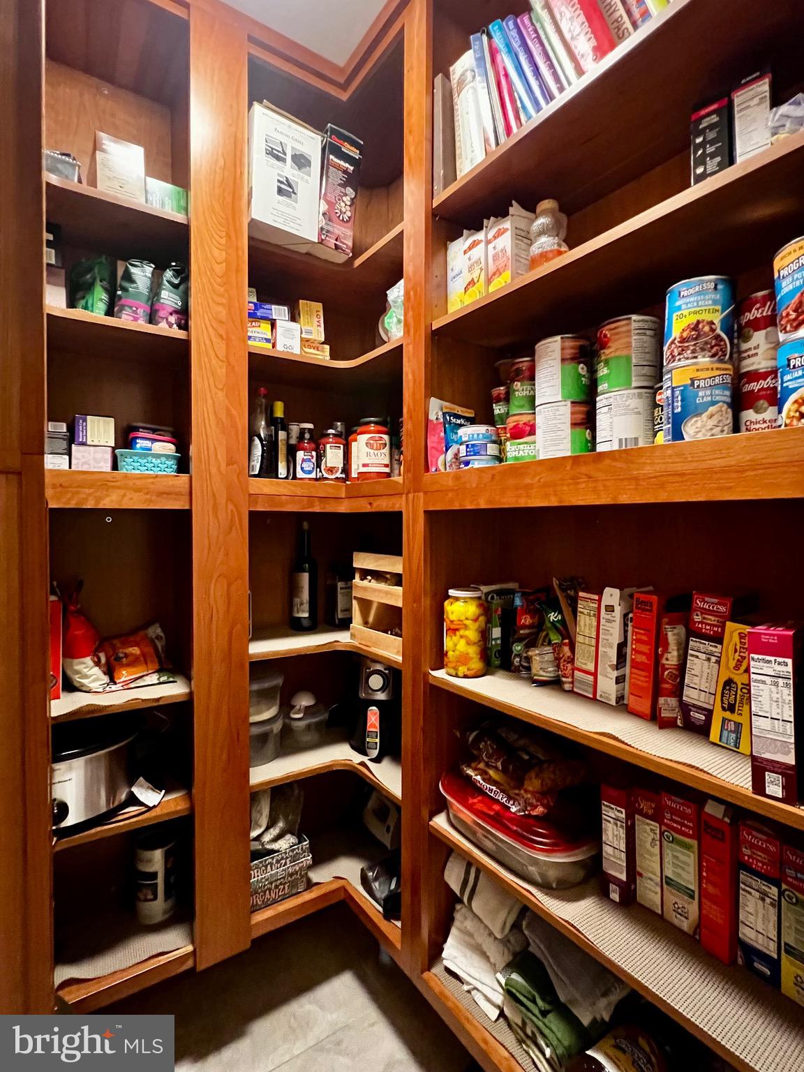 COUNTRY CLUB PARK - Residential