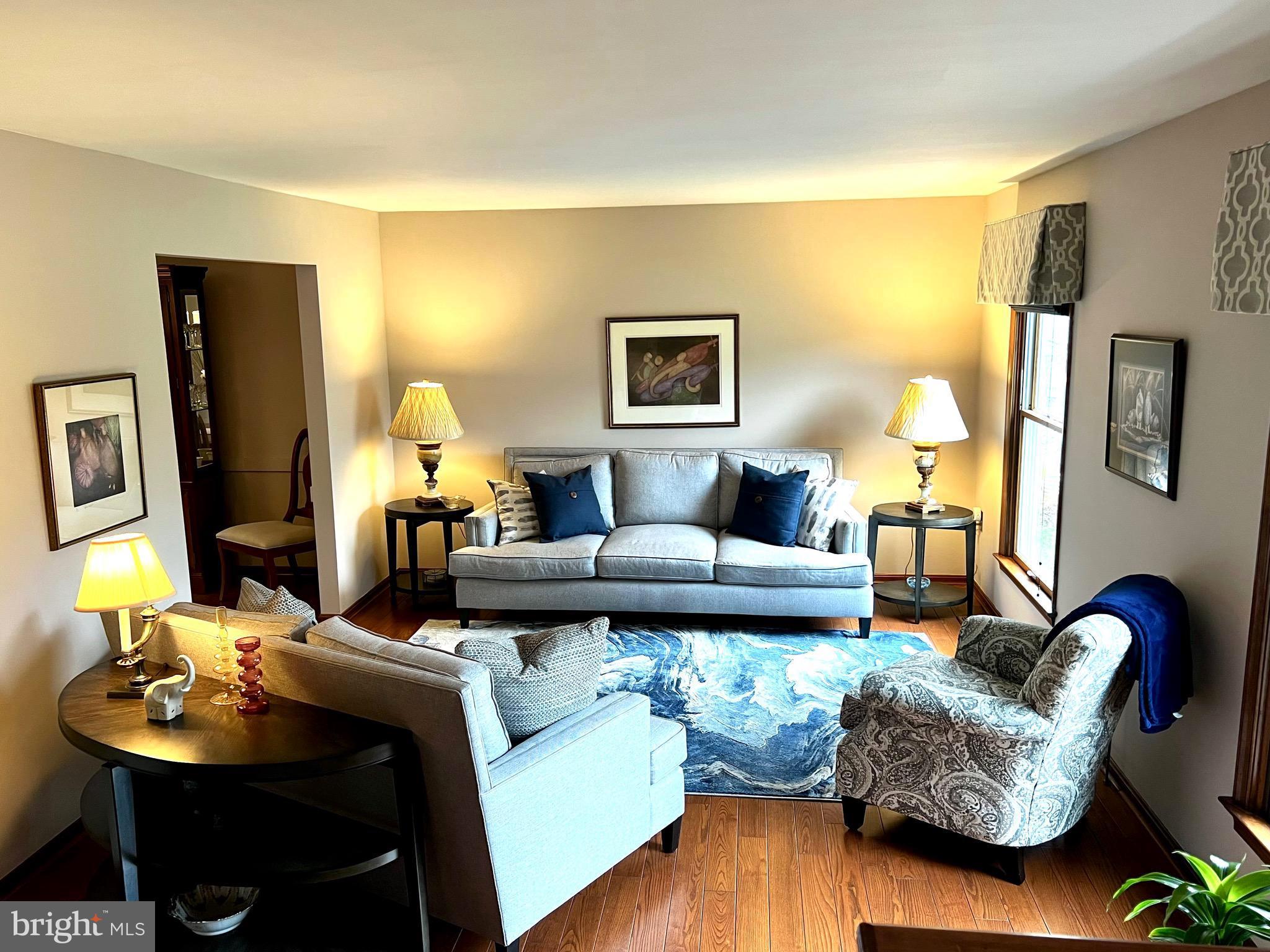 COUNTRY CLUB PARK - Residential