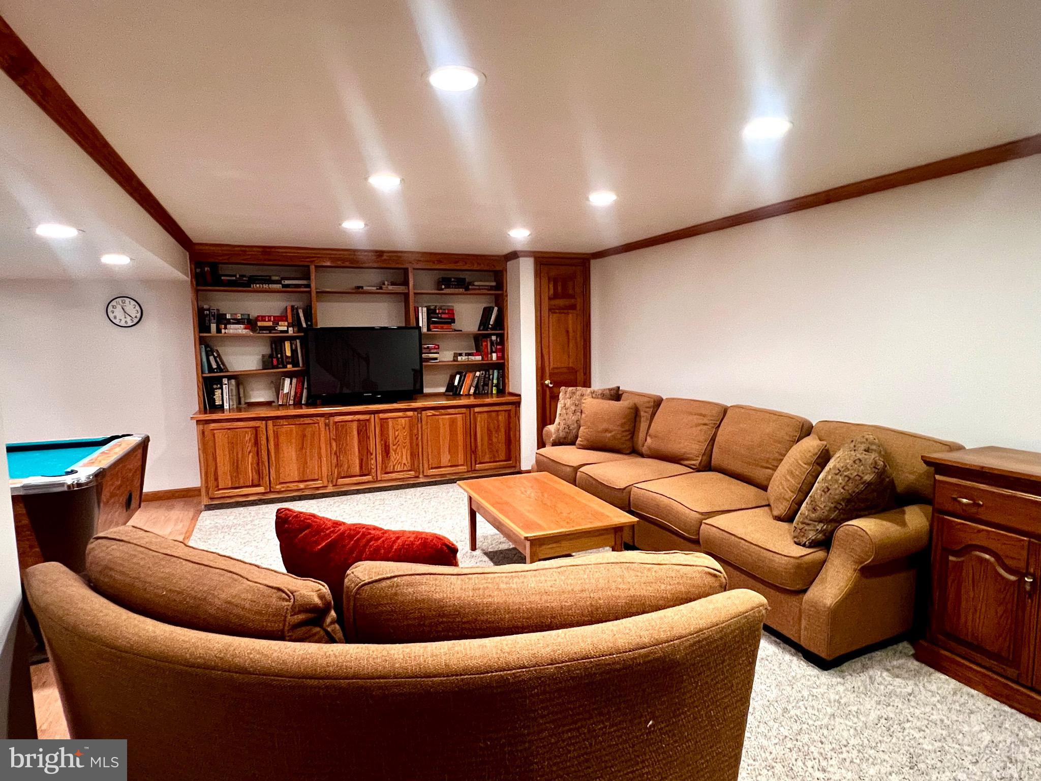 COUNTRY CLUB PARK - Residential