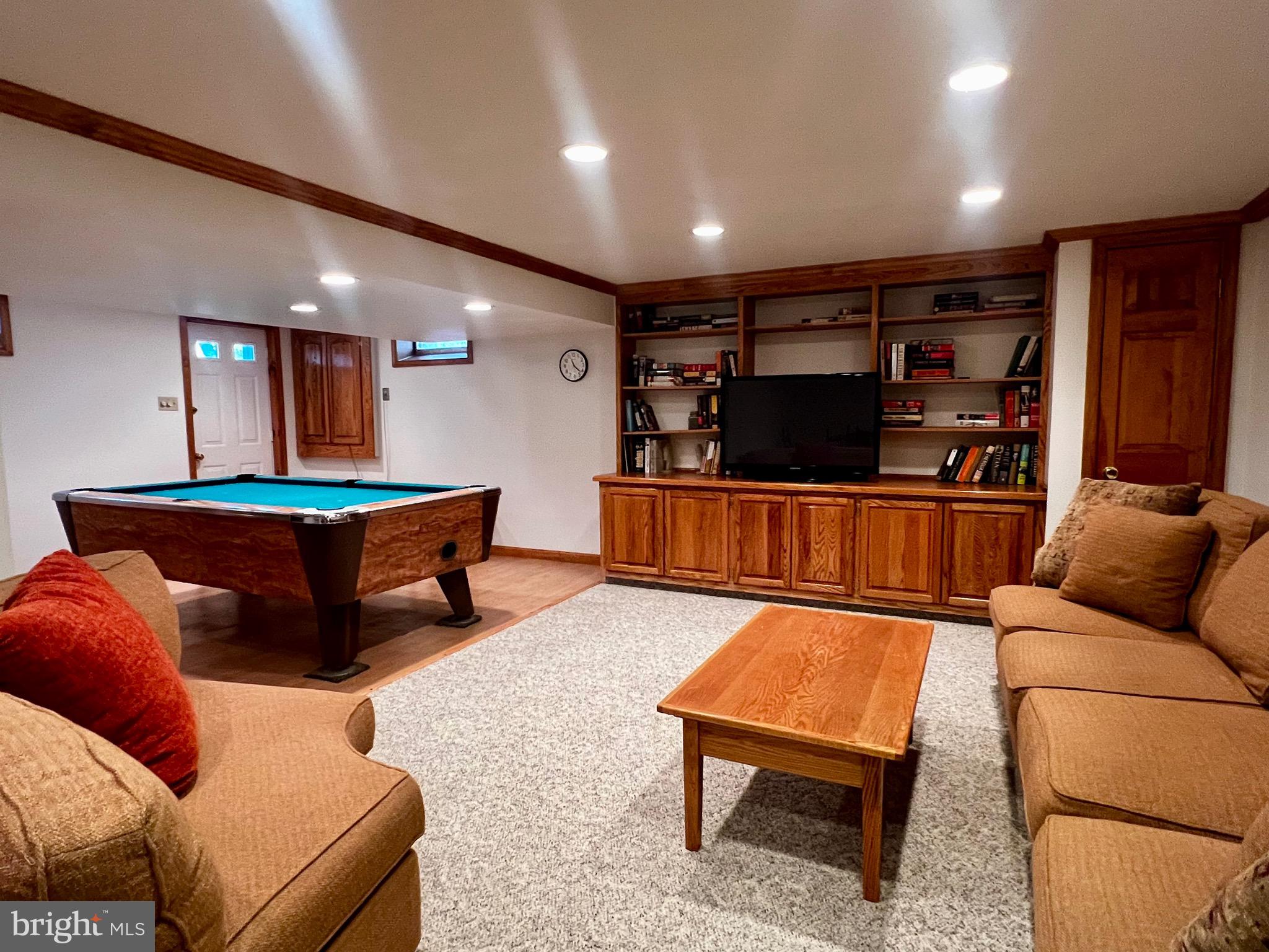 COUNTRY CLUB PARK - Residential