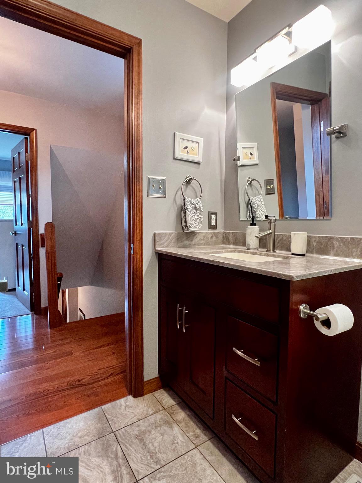 COUNTRY CLUB PARK - Residential