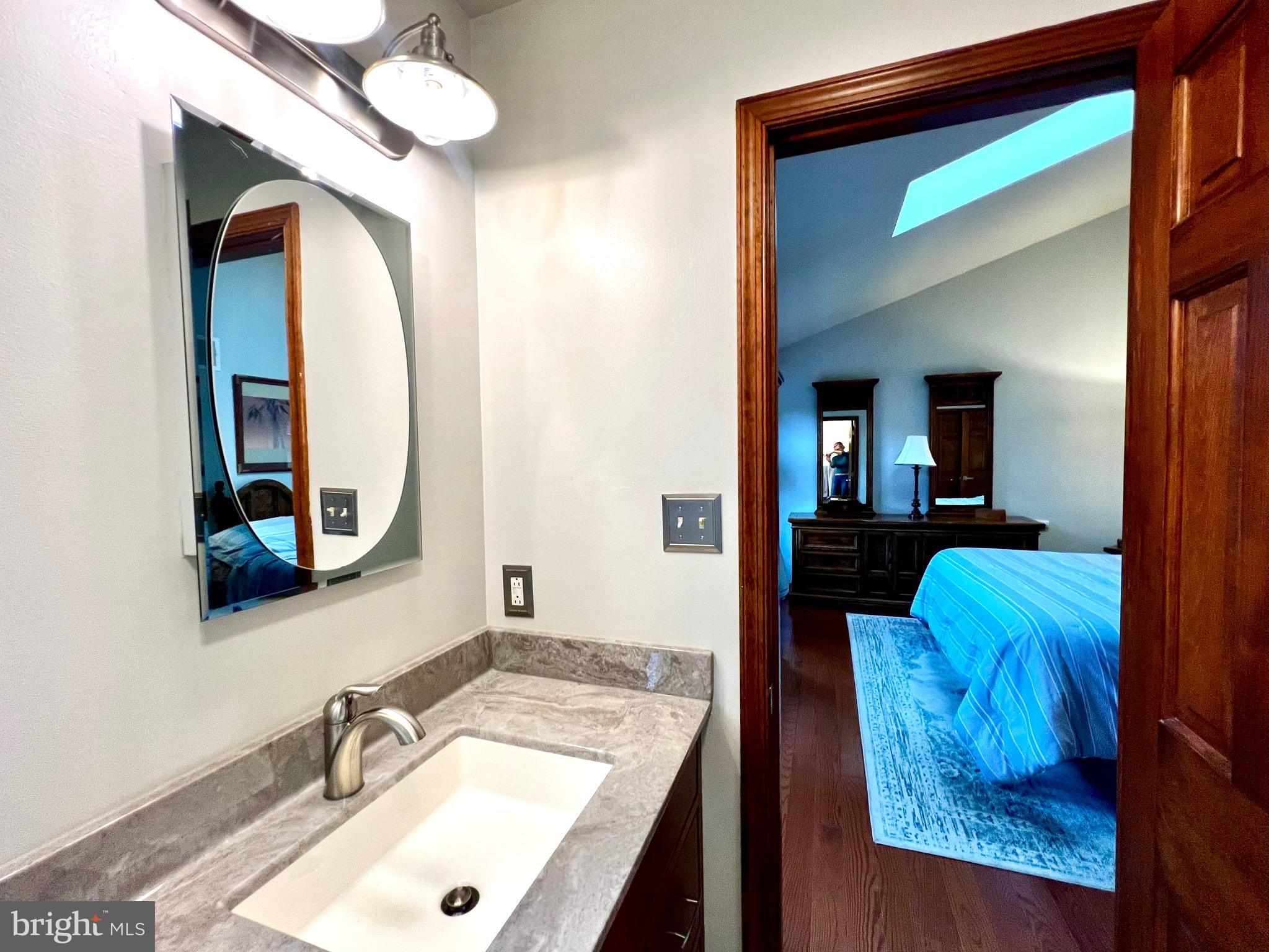 COUNTRY CLUB PARK - Residential