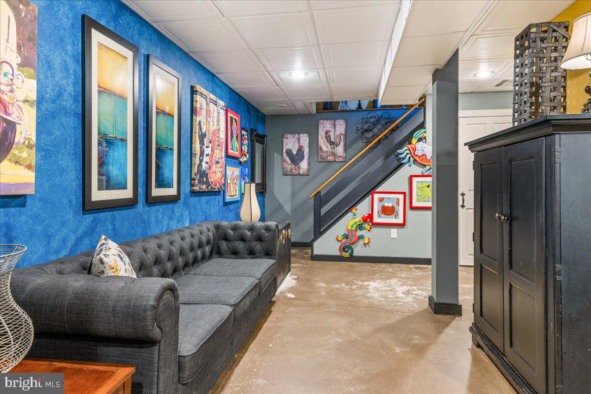 DOYLESTOWN - Residential