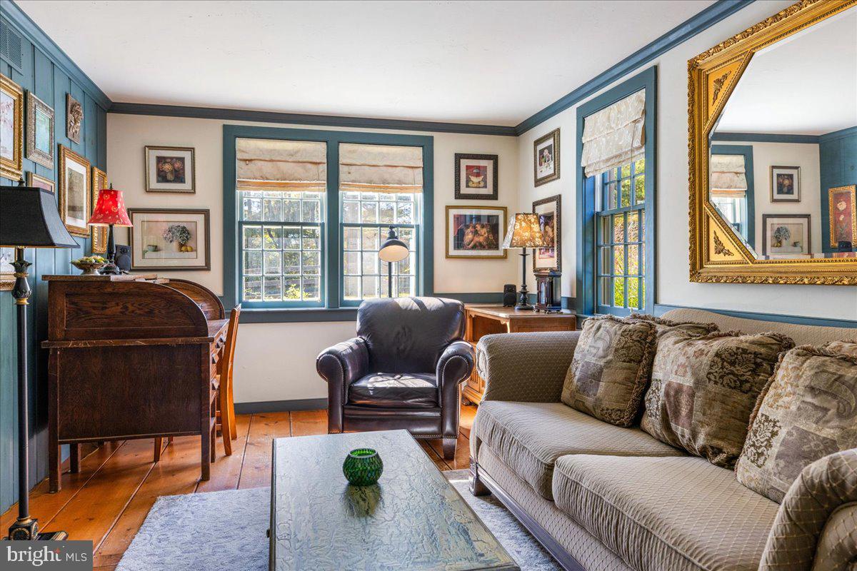 DOYLESTOWN - Residential