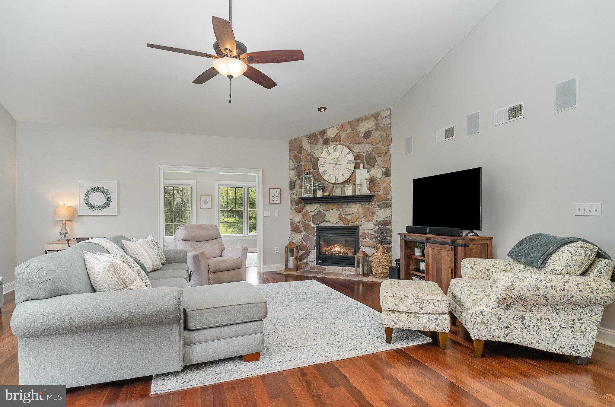 ASHCOMBE FARMS - Residential