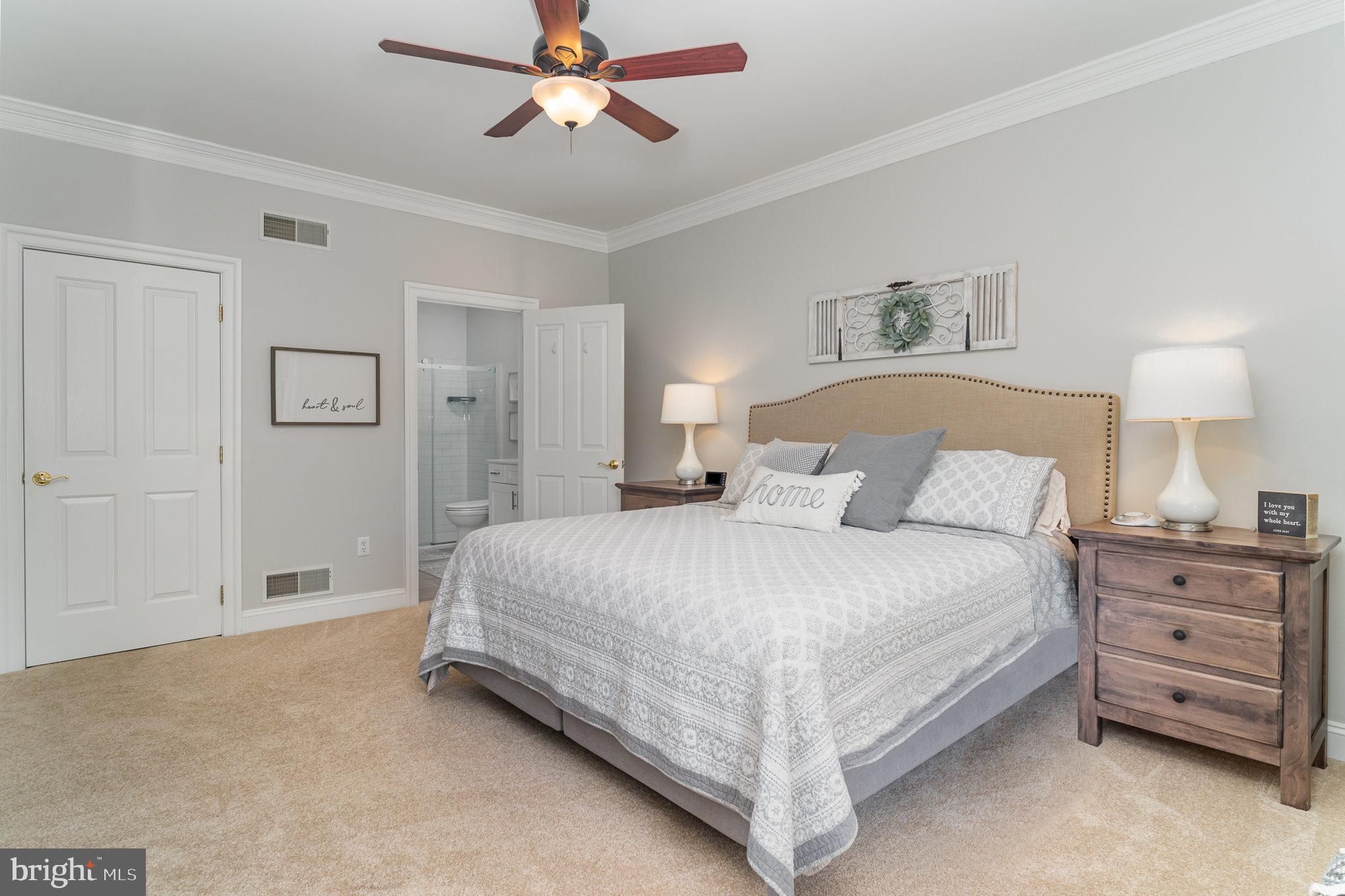 ASHCOMBE FARMS - Residential