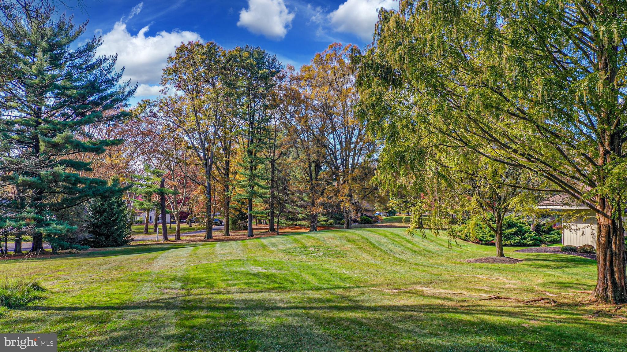 WEYHILL CONDO - Residential