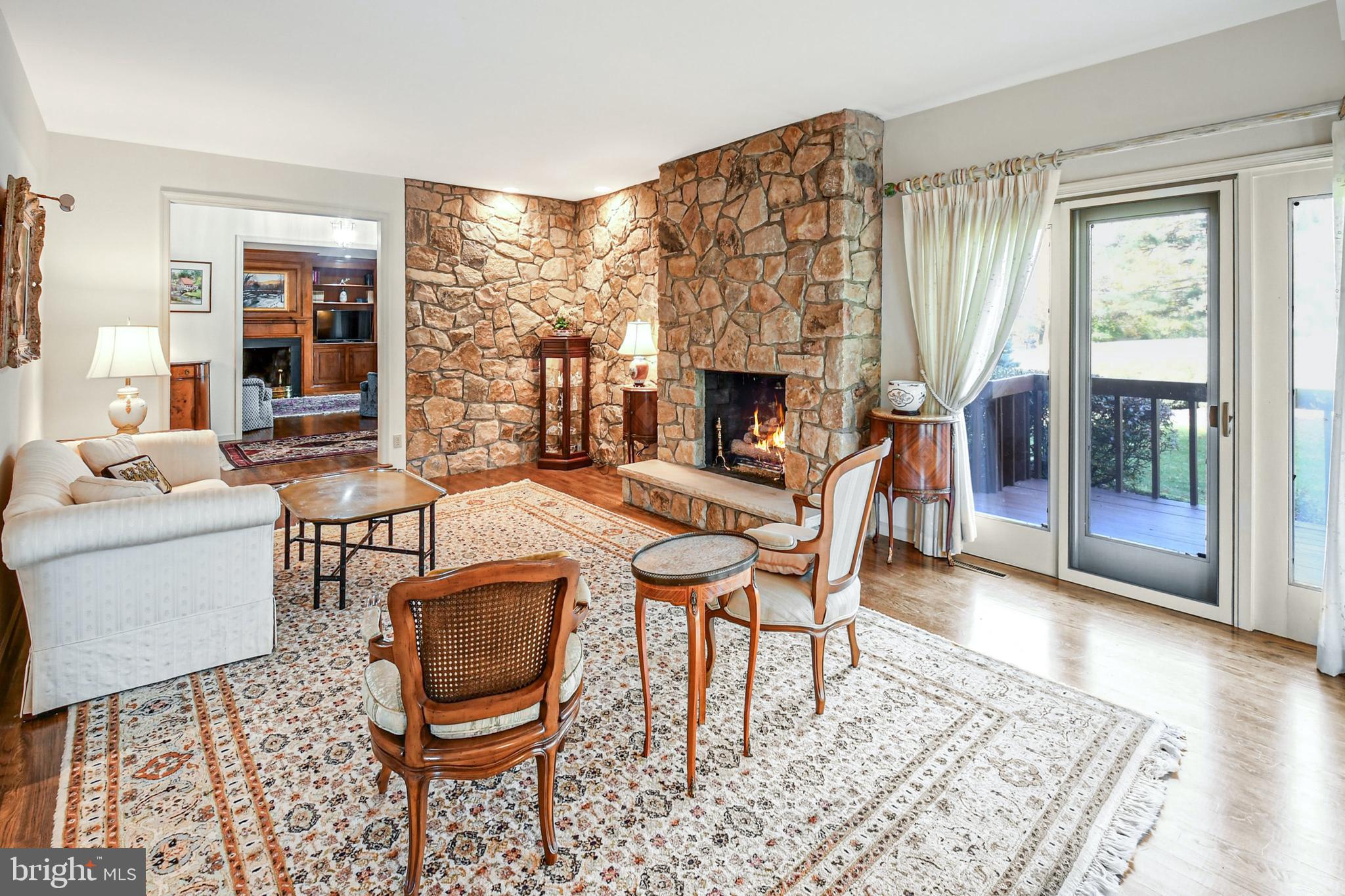 WEYHILL CONDO - Residential