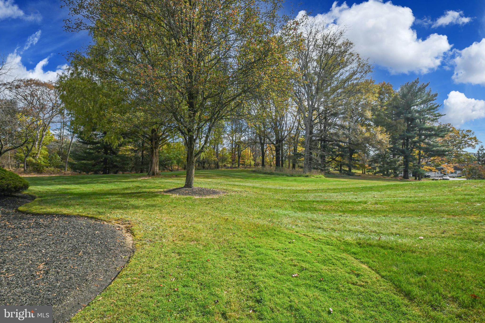 WEYHILL CONDO - Residential