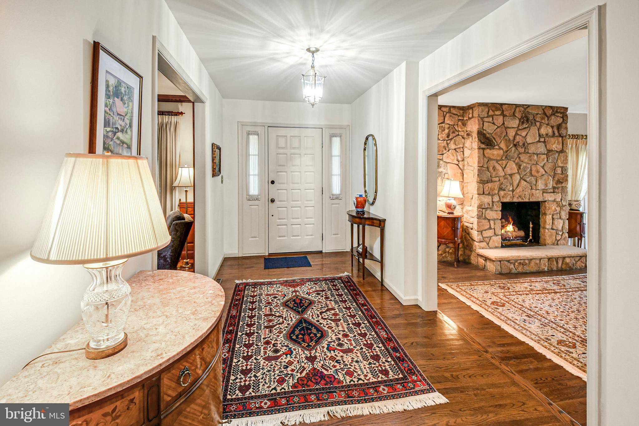 WEYHILL CONDO - Residential