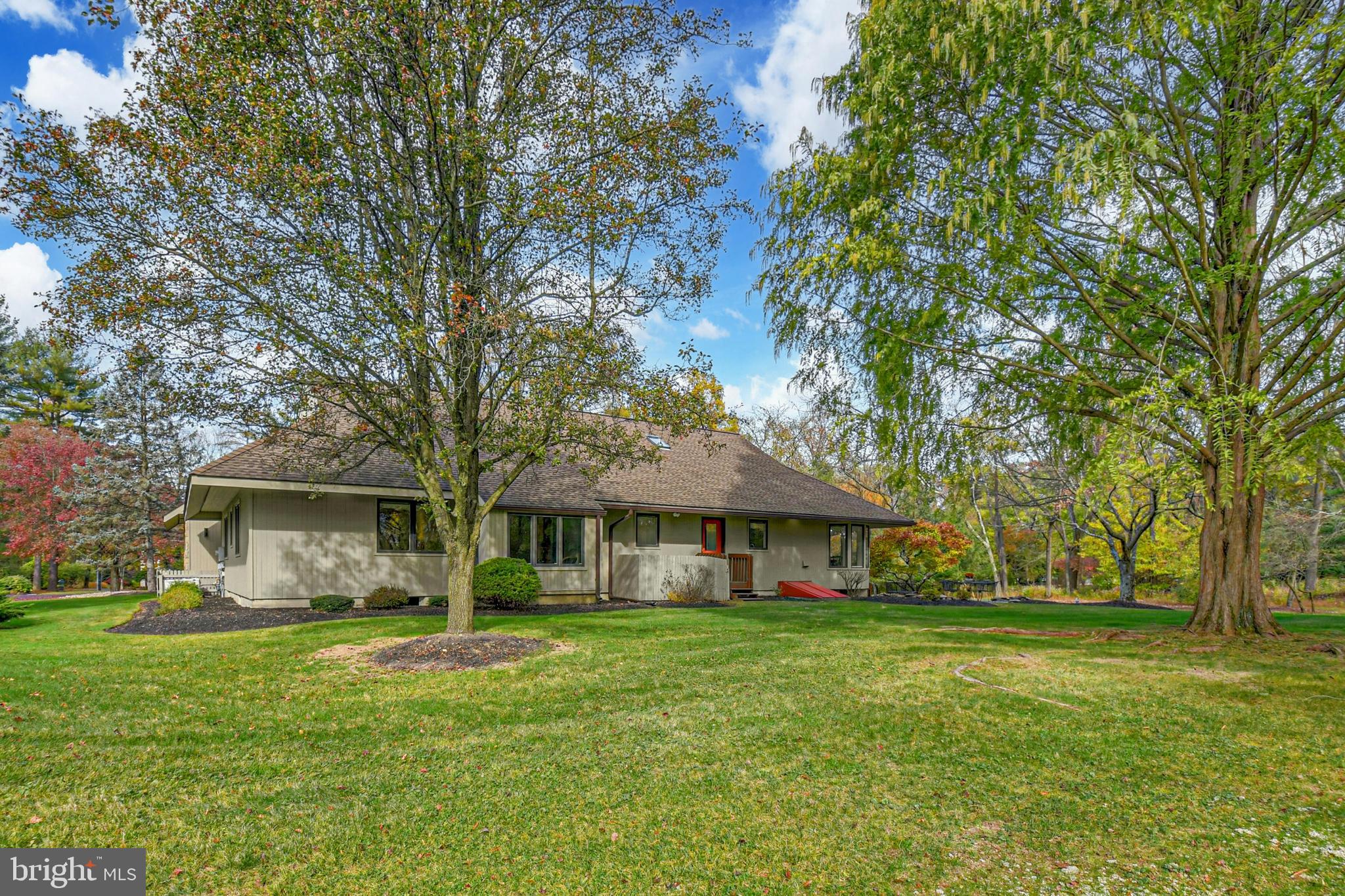 WEYHILL CONDO - Residential