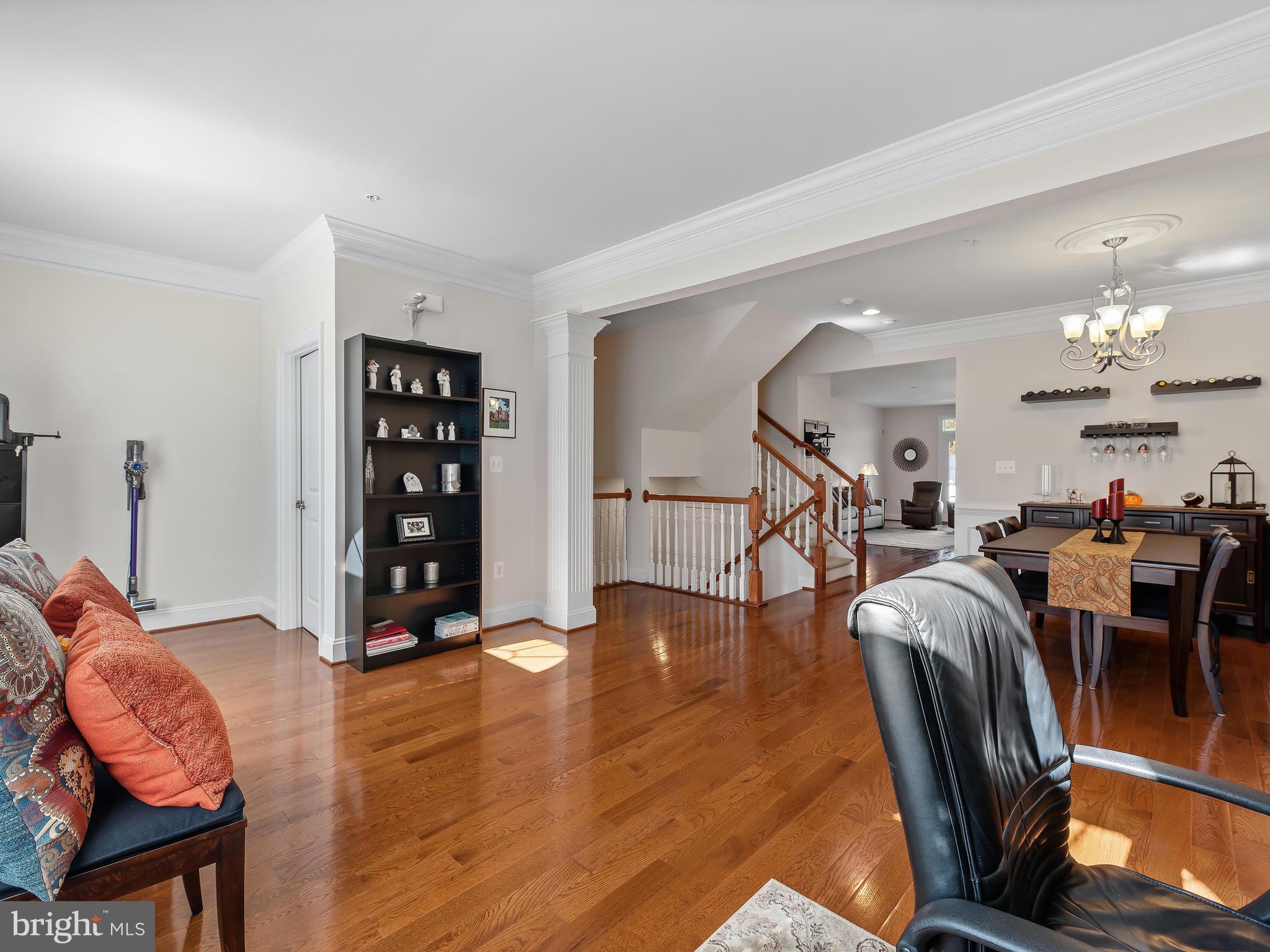 AUTUMN RIVER - Residential