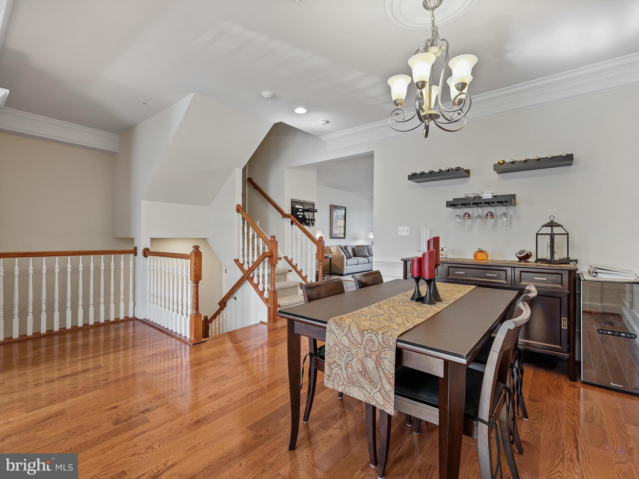 AUTUMN RIVER - Residential