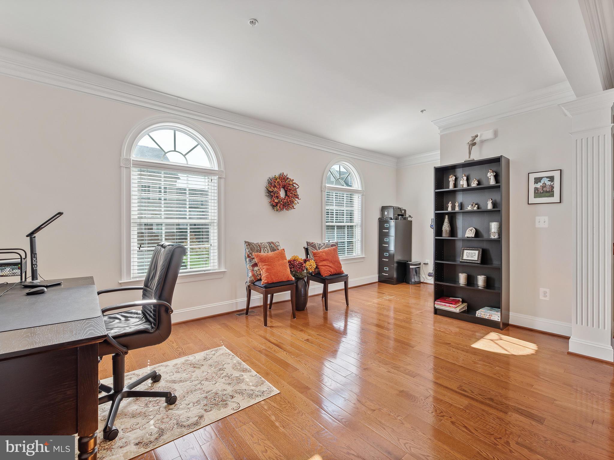 AUTUMN RIVER - Residential