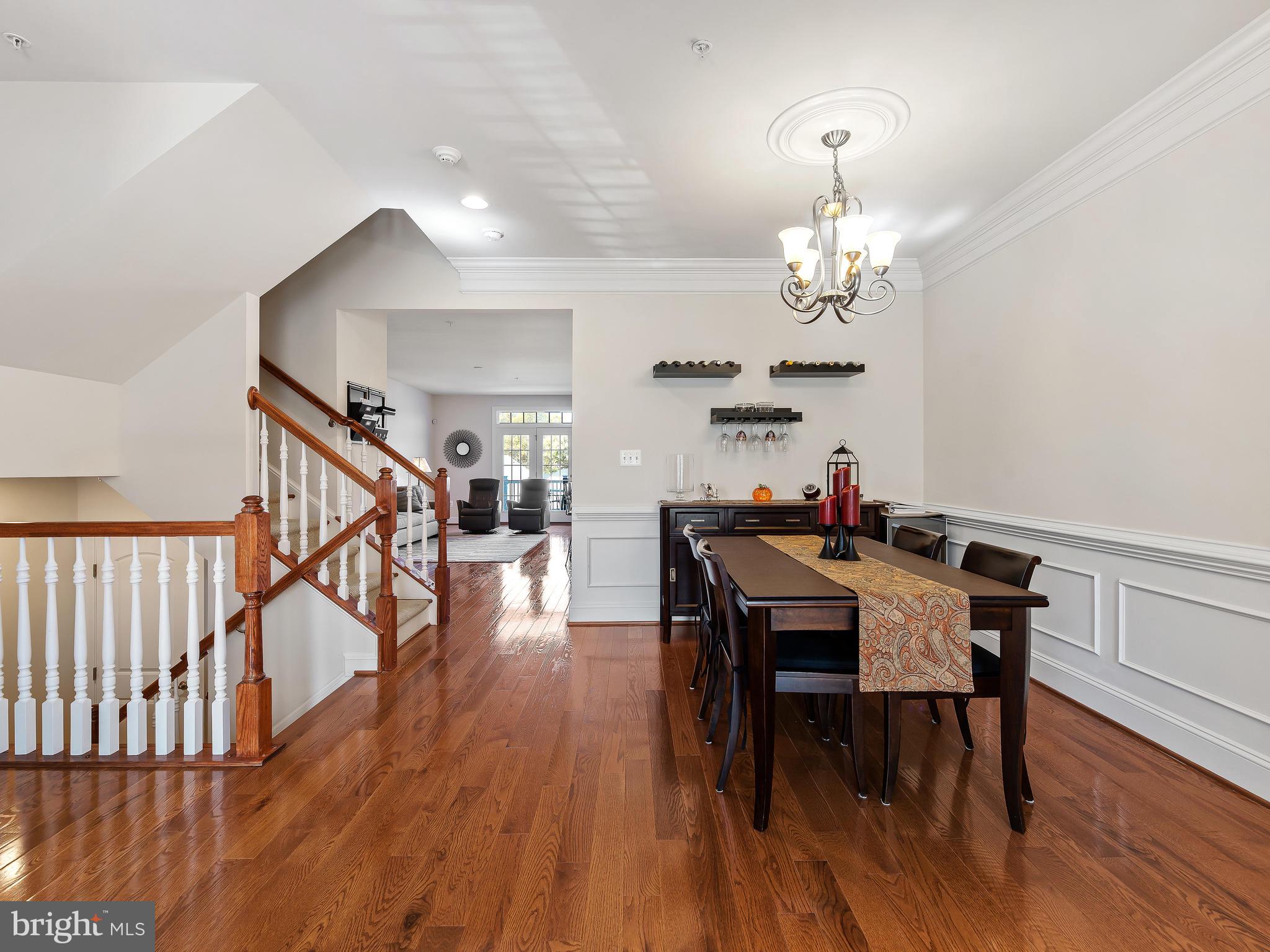 AUTUMN RIVER - Residential