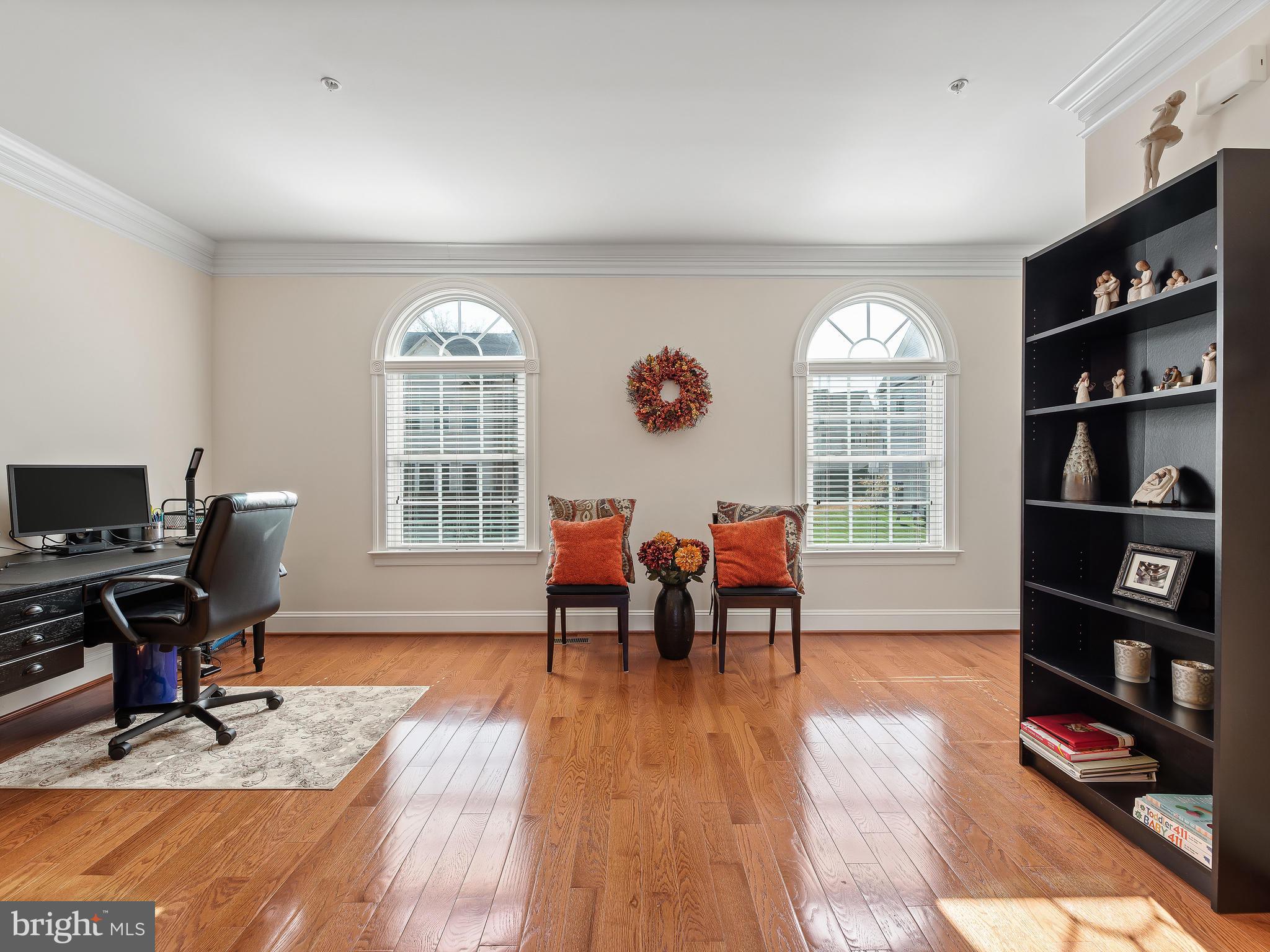 AUTUMN RIVER - Residential