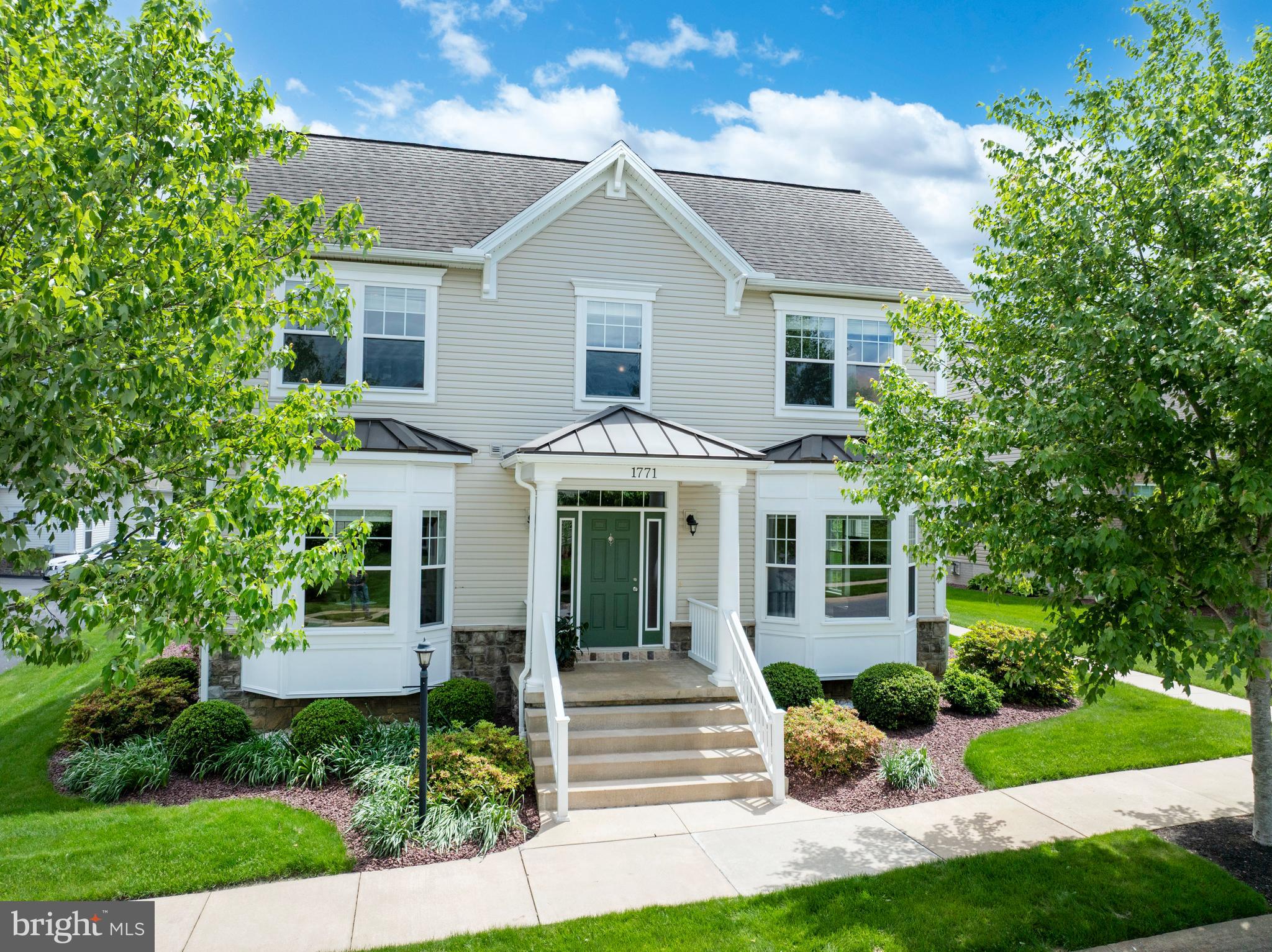 1771 WOODLEDGE DRIVE