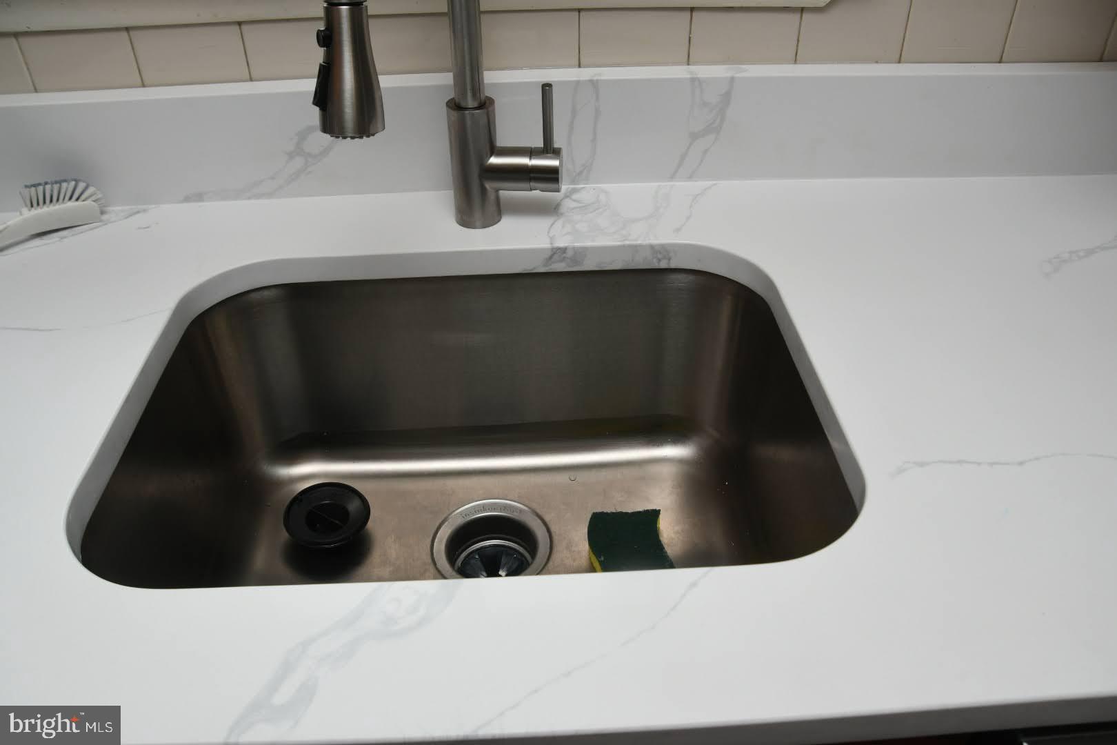 KINGS POINT - Residential