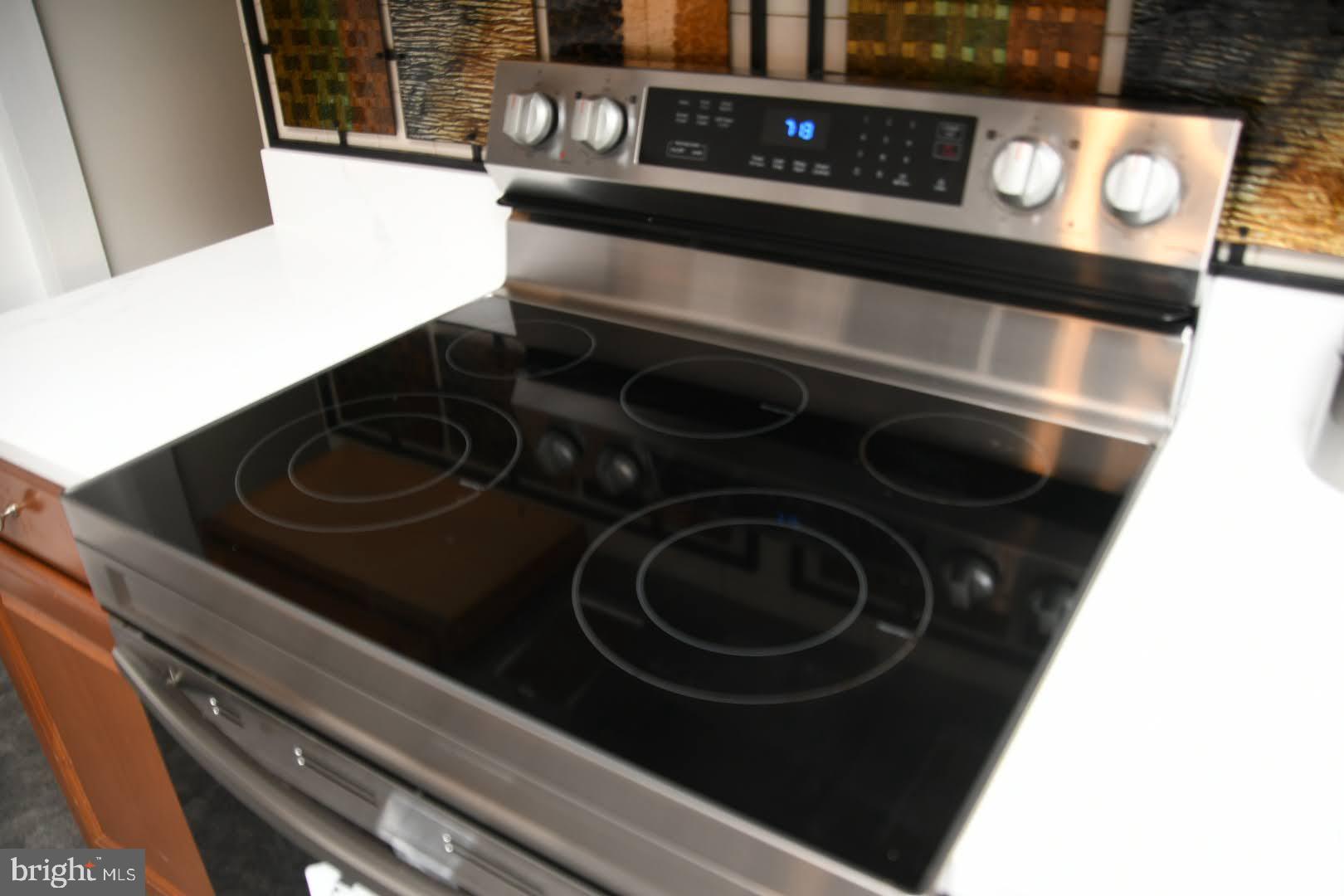 KINGS POINT - Residential