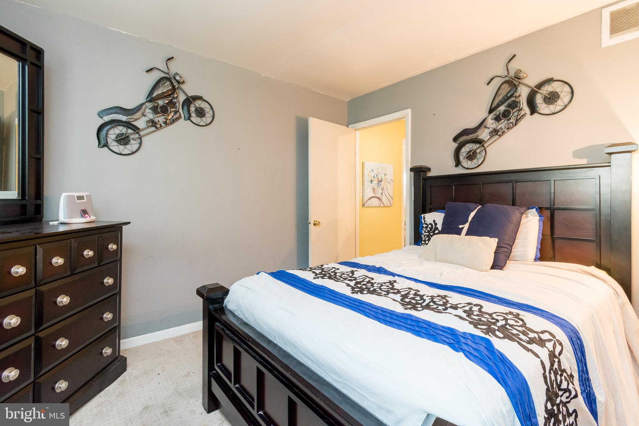 KINGS POINT - Residential