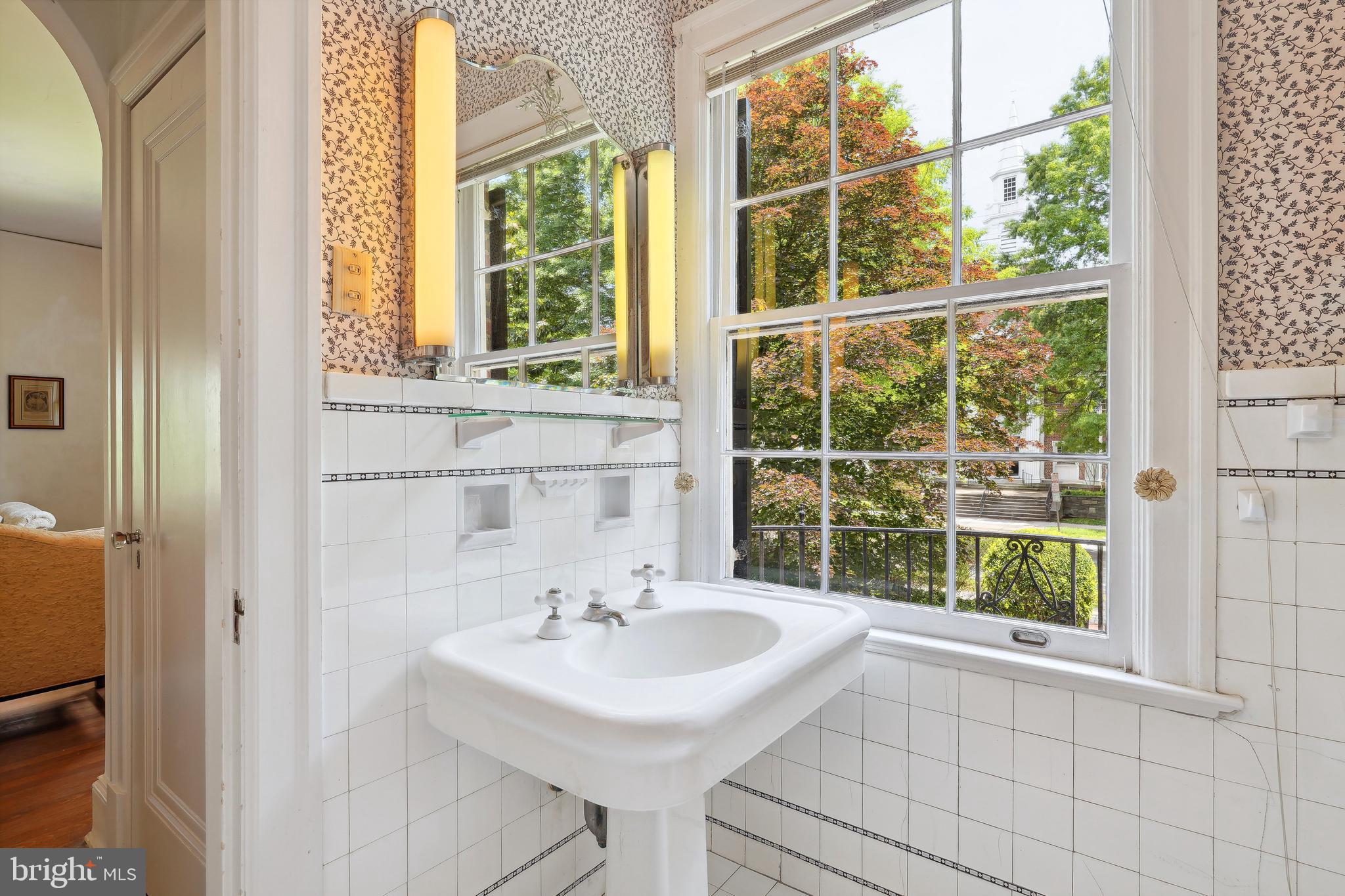 CHEVY CHASE VILLAGE - Residential