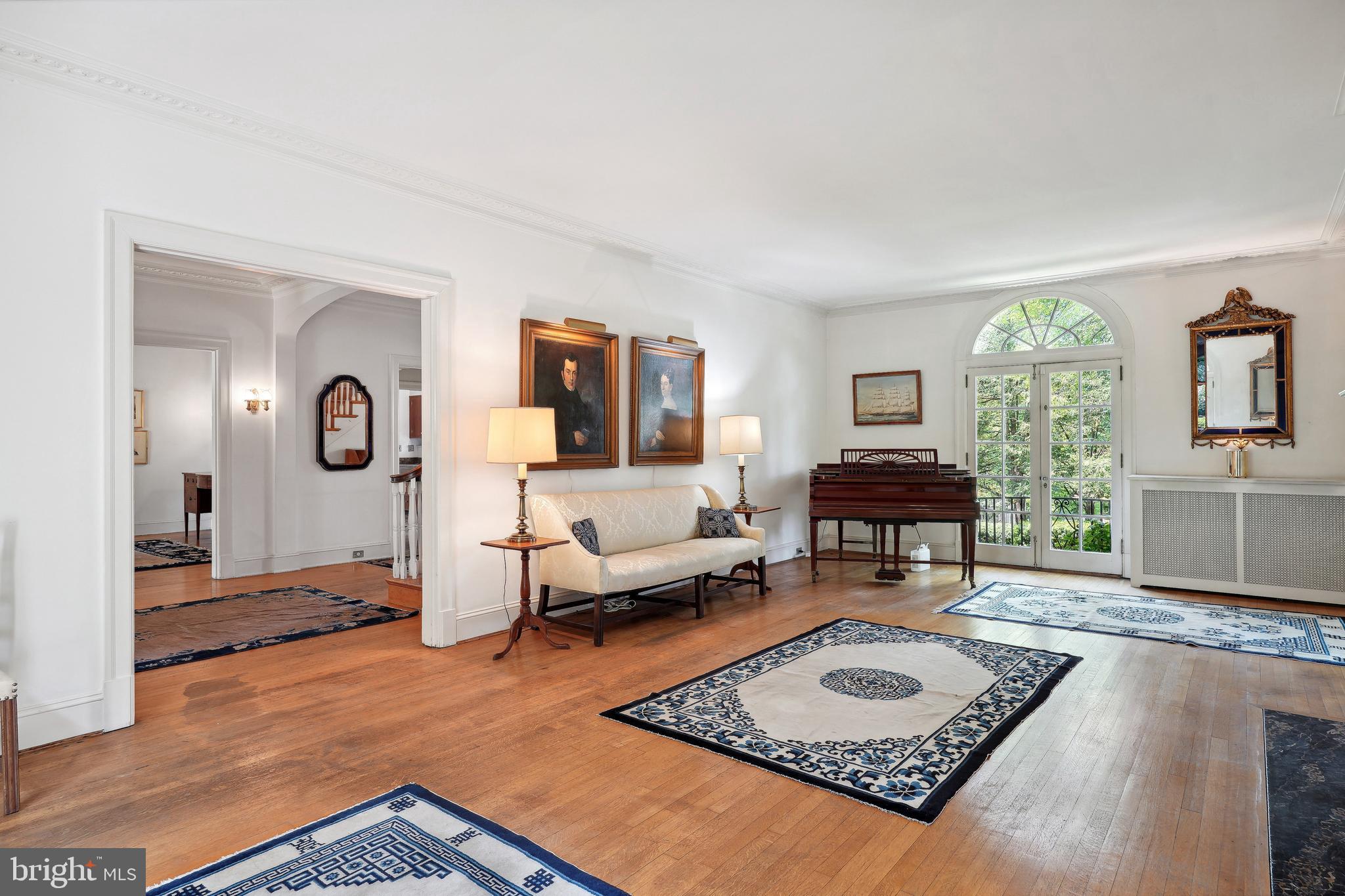 CHEVY CHASE VILLAGE - Residential