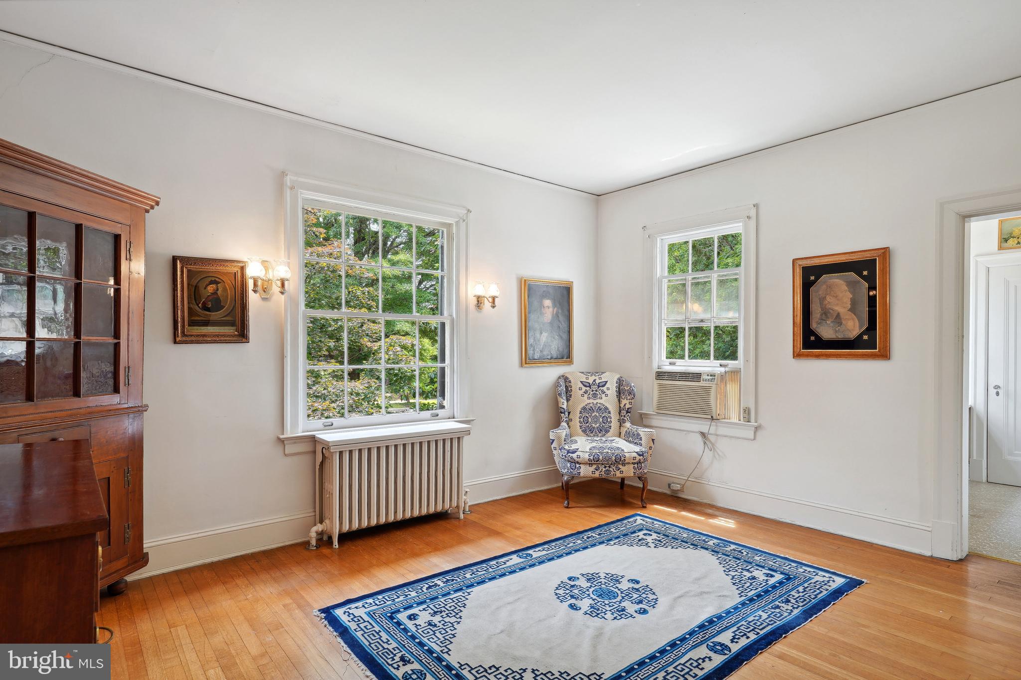 CHEVY CHASE VILLAGE - Residential