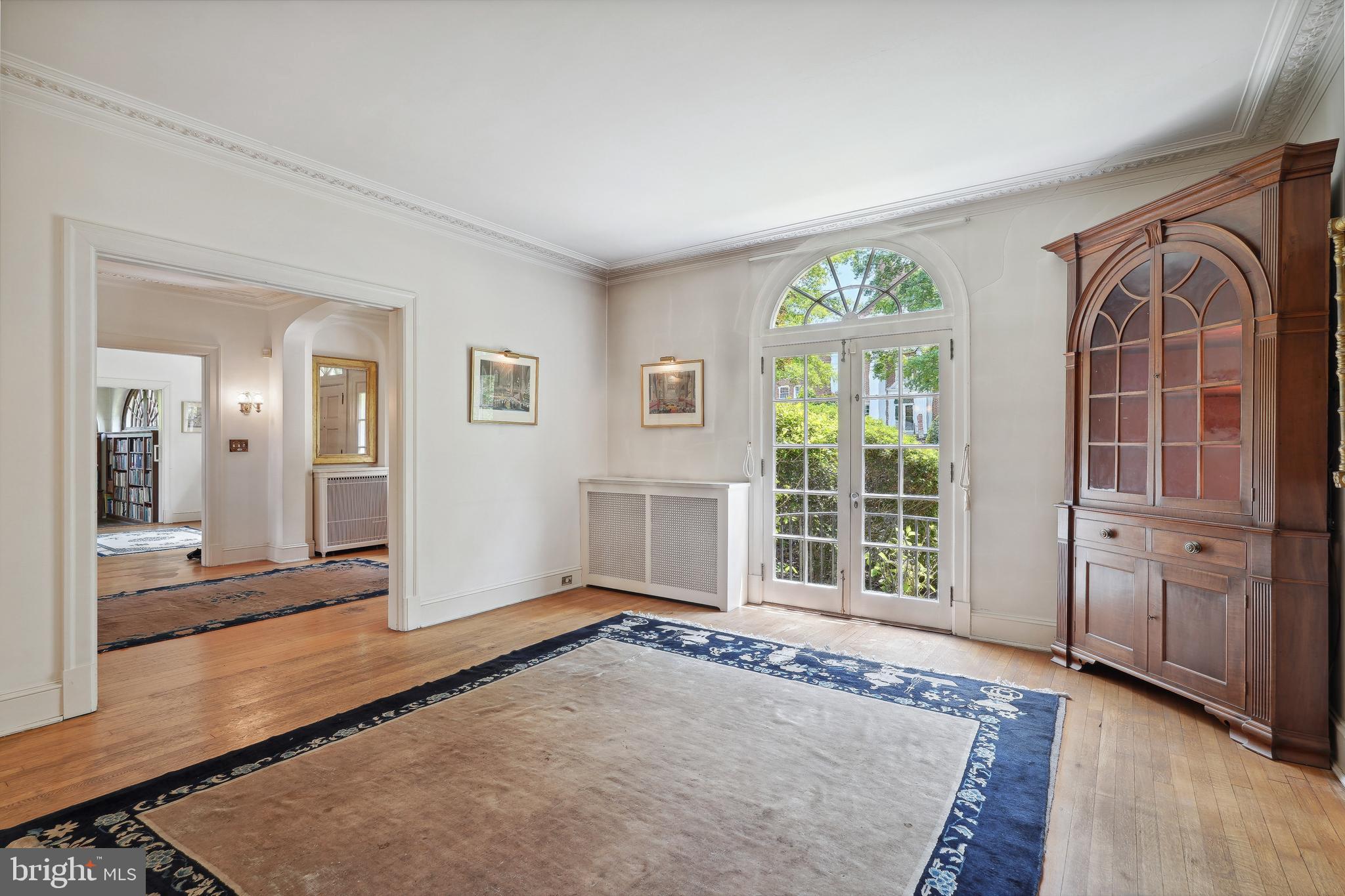 CHEVY CHASE VILLAGE - Residential