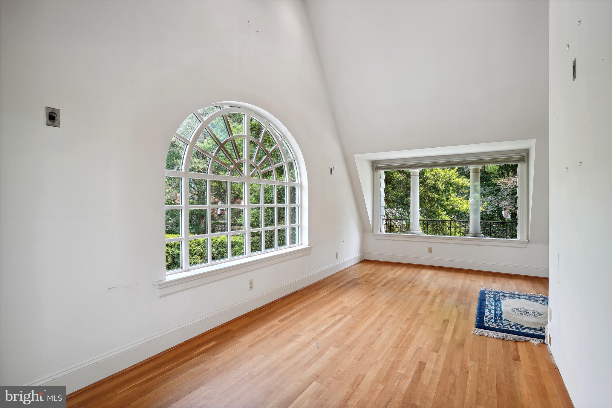 CHEVY CHASE VILLAGE - Residential