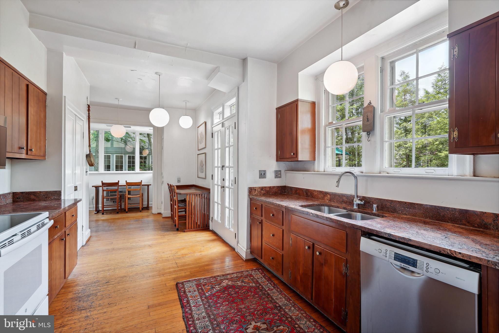 CHEVY CHASE VILLAGE - Residential